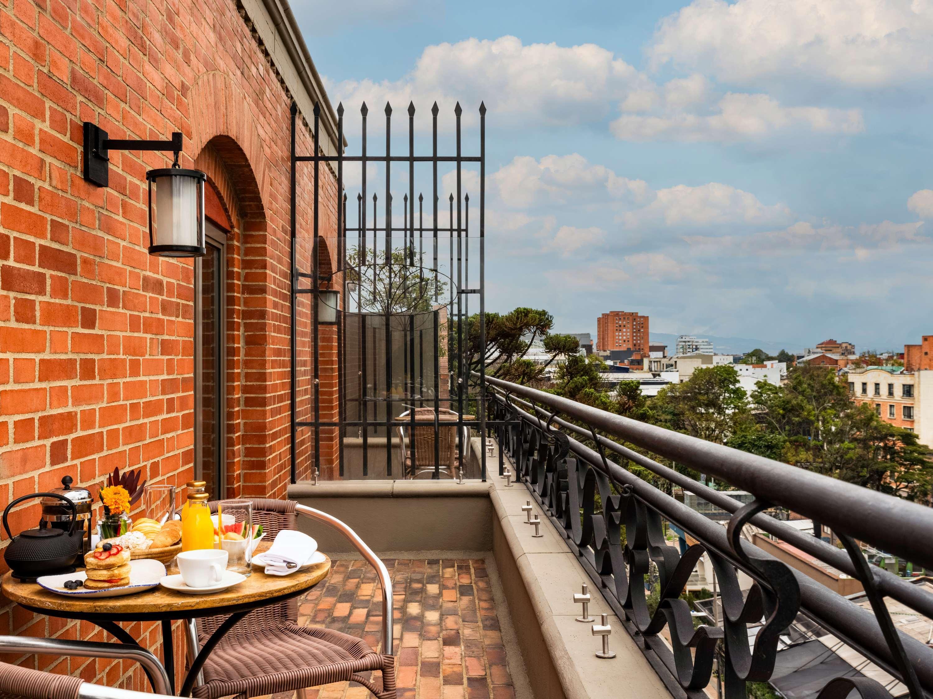 Junior Suite King Size Bed