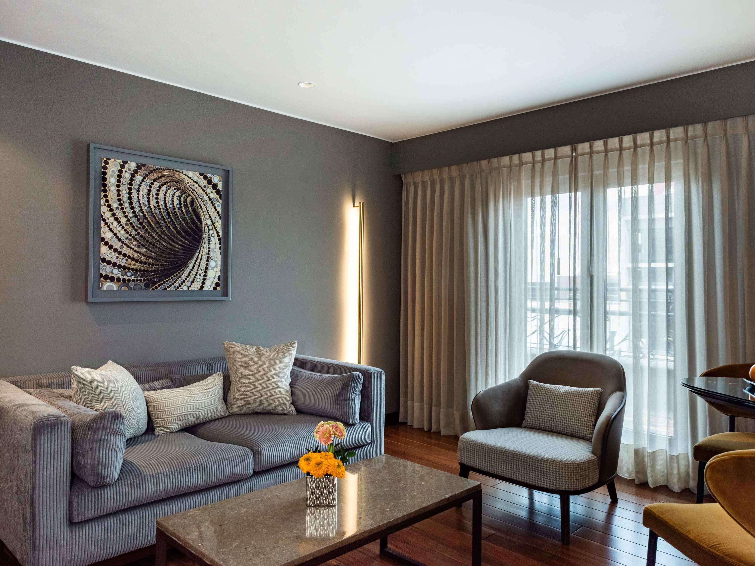 Junior Suite King Size Bed