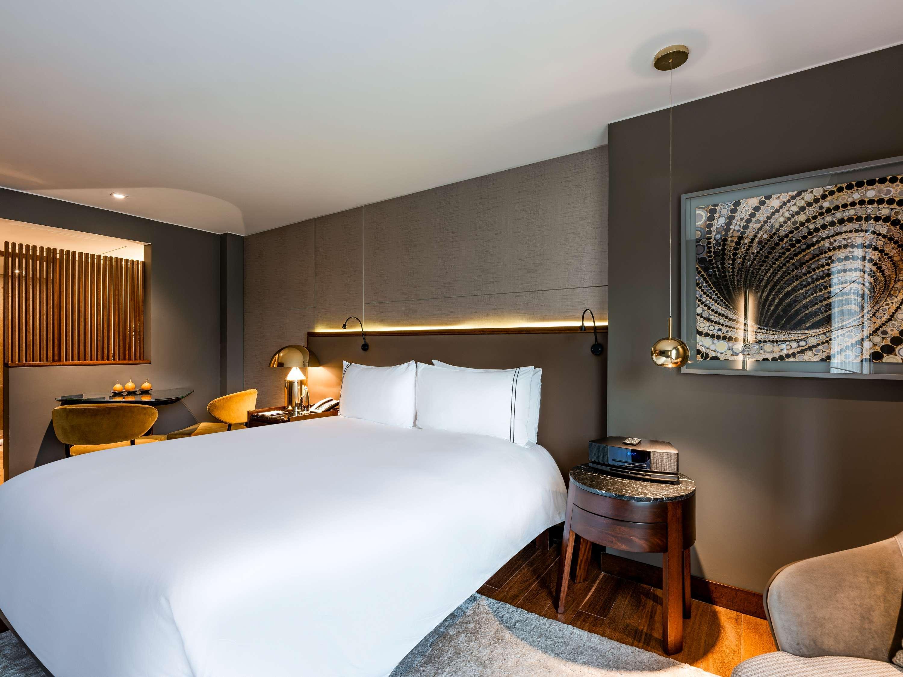 Double Superior Queen Bed