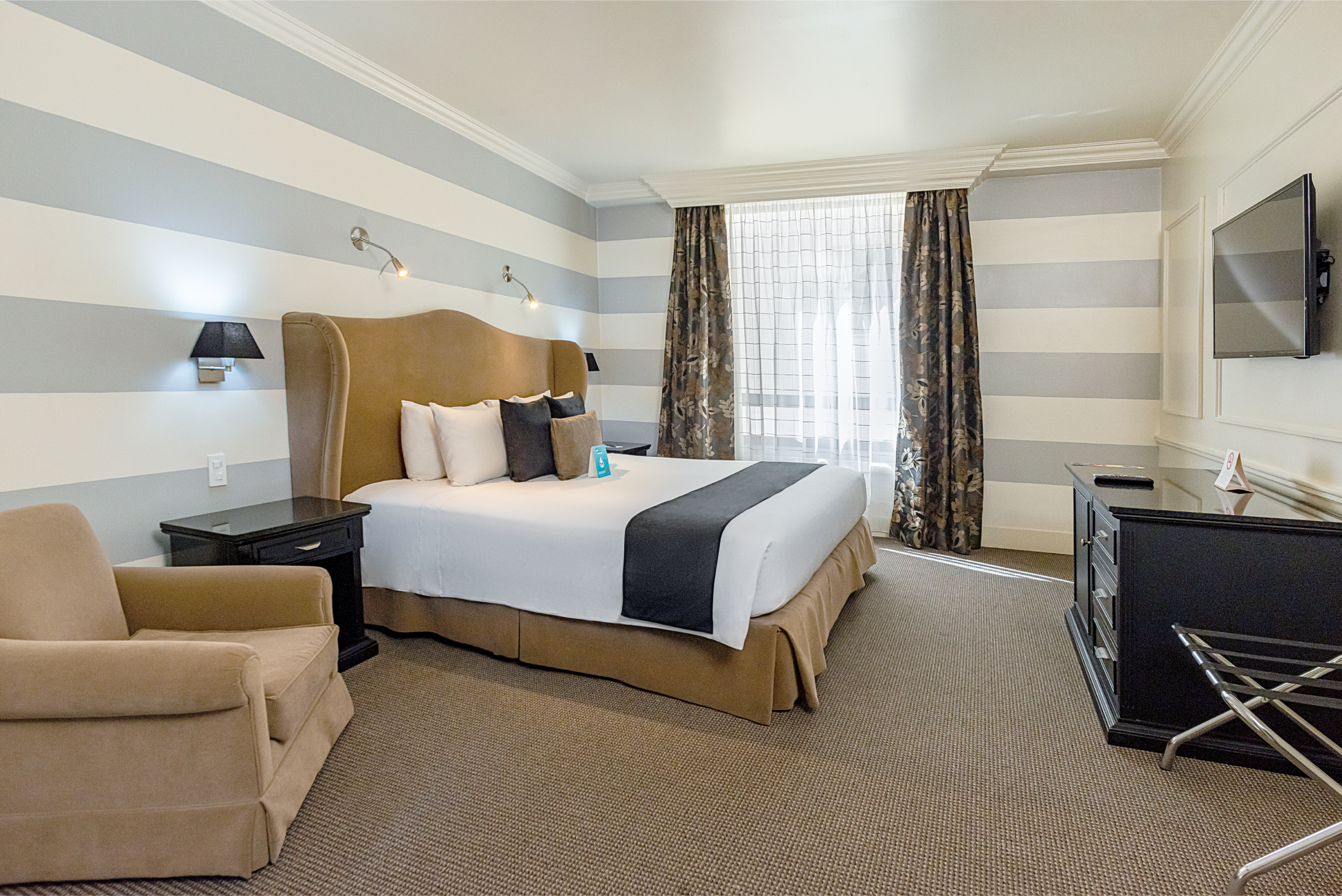 Double Superior Queen Bed