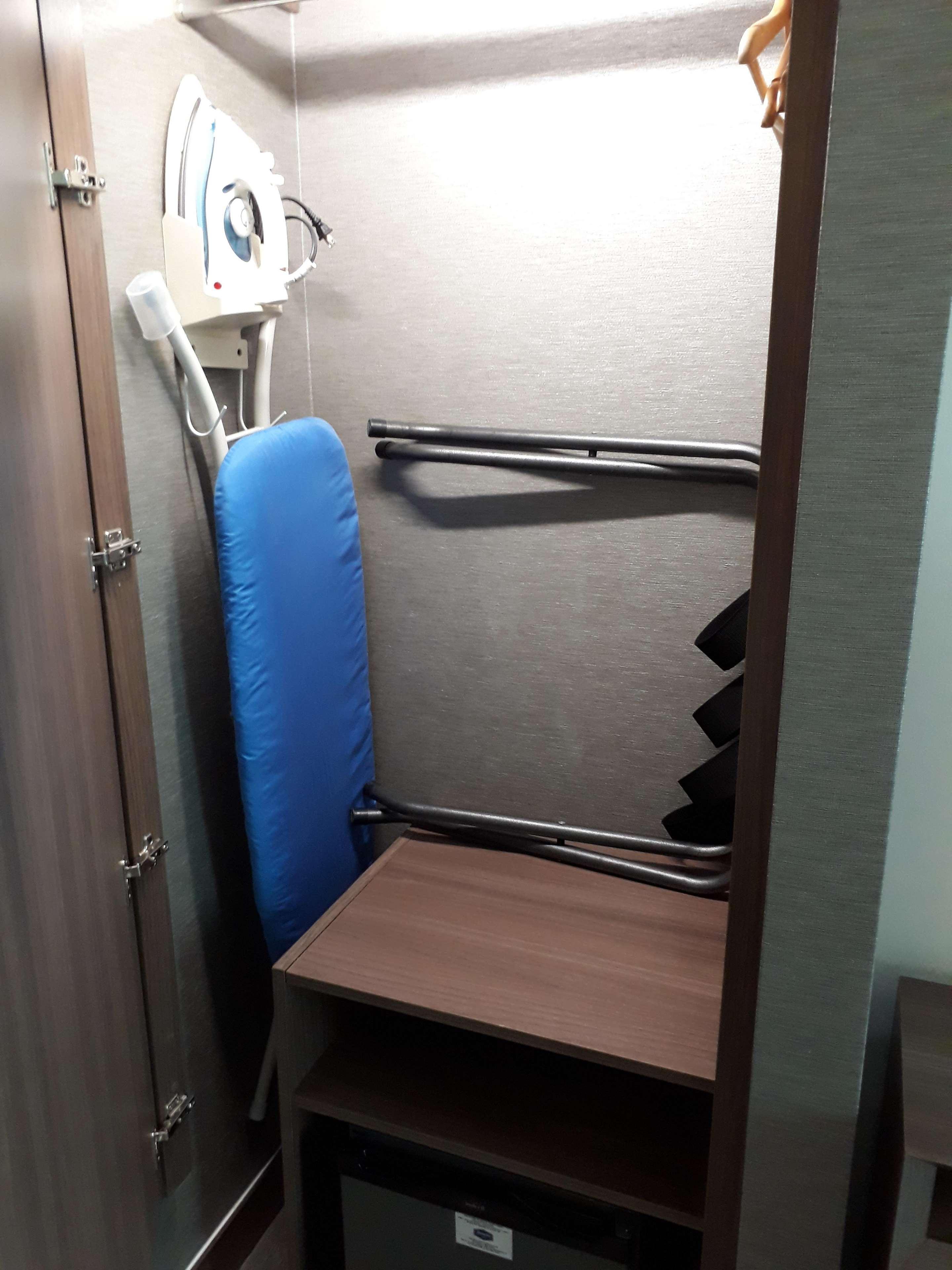 Double Queen Size Bed