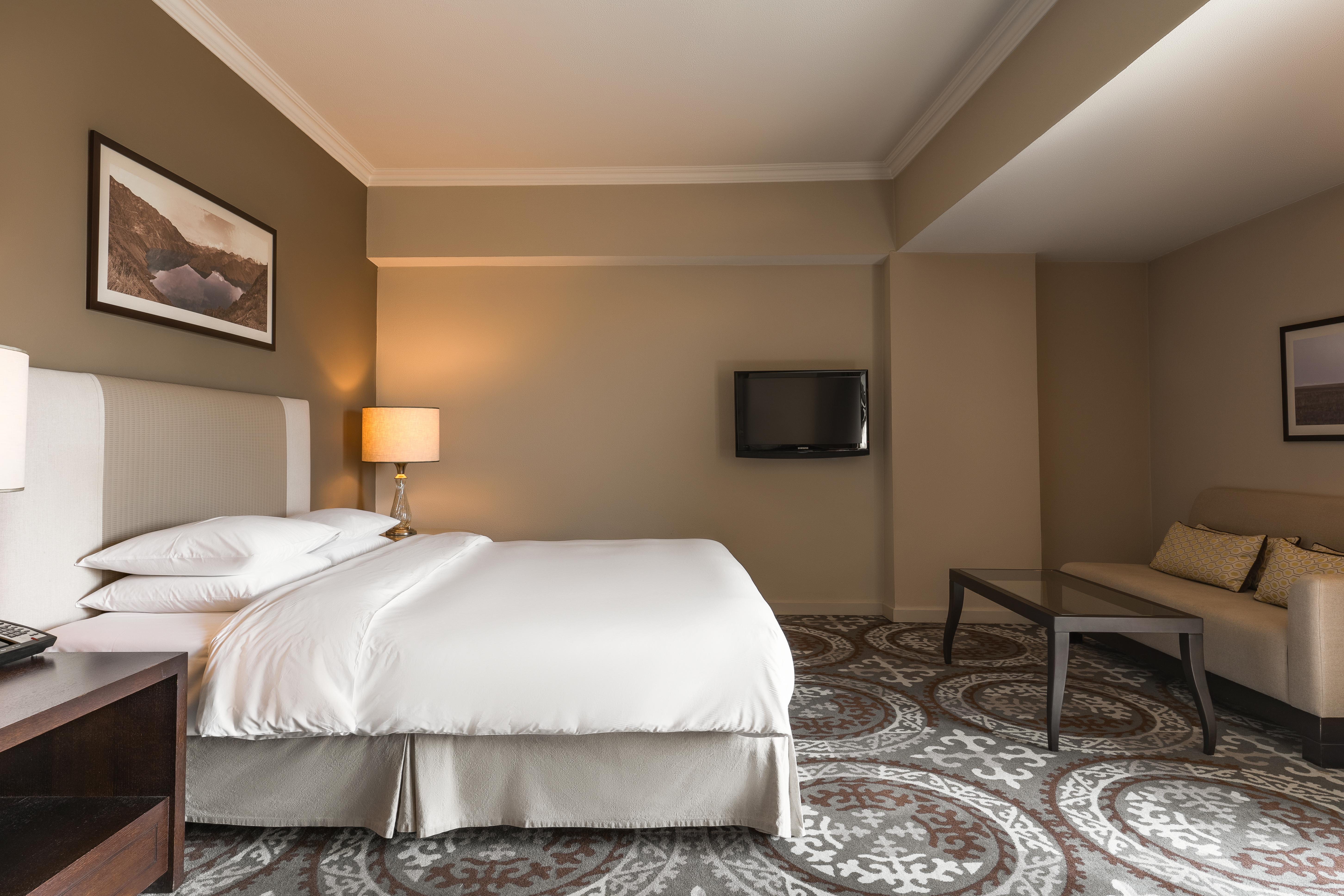 Double Deluxe King Bed