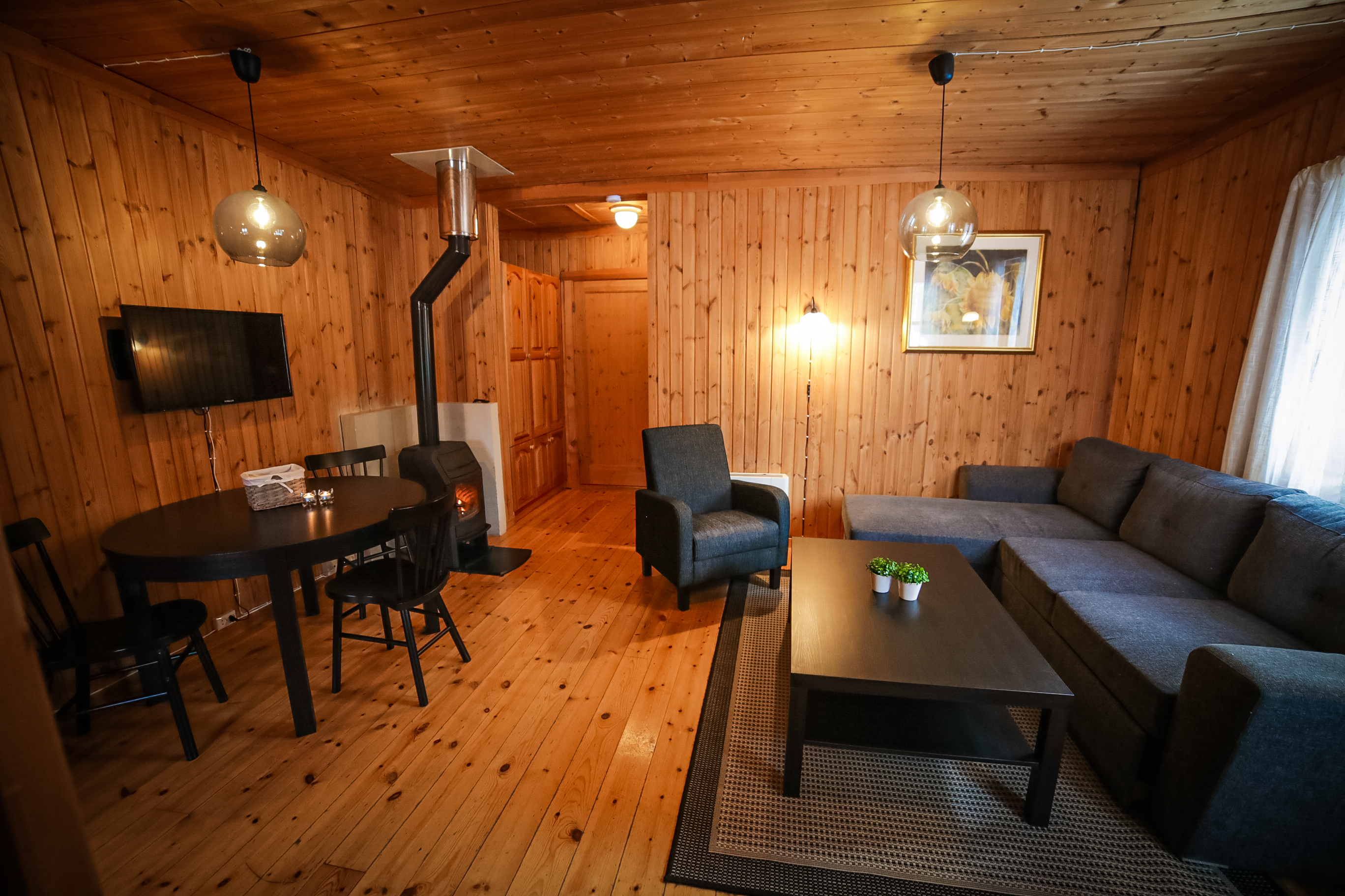 Cabin Capacity 4 One Bedroom