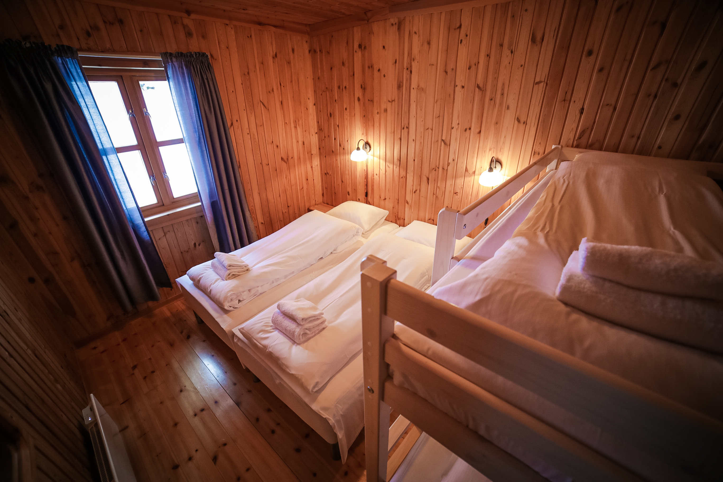 Cabin Capacity 4 One Bedroom