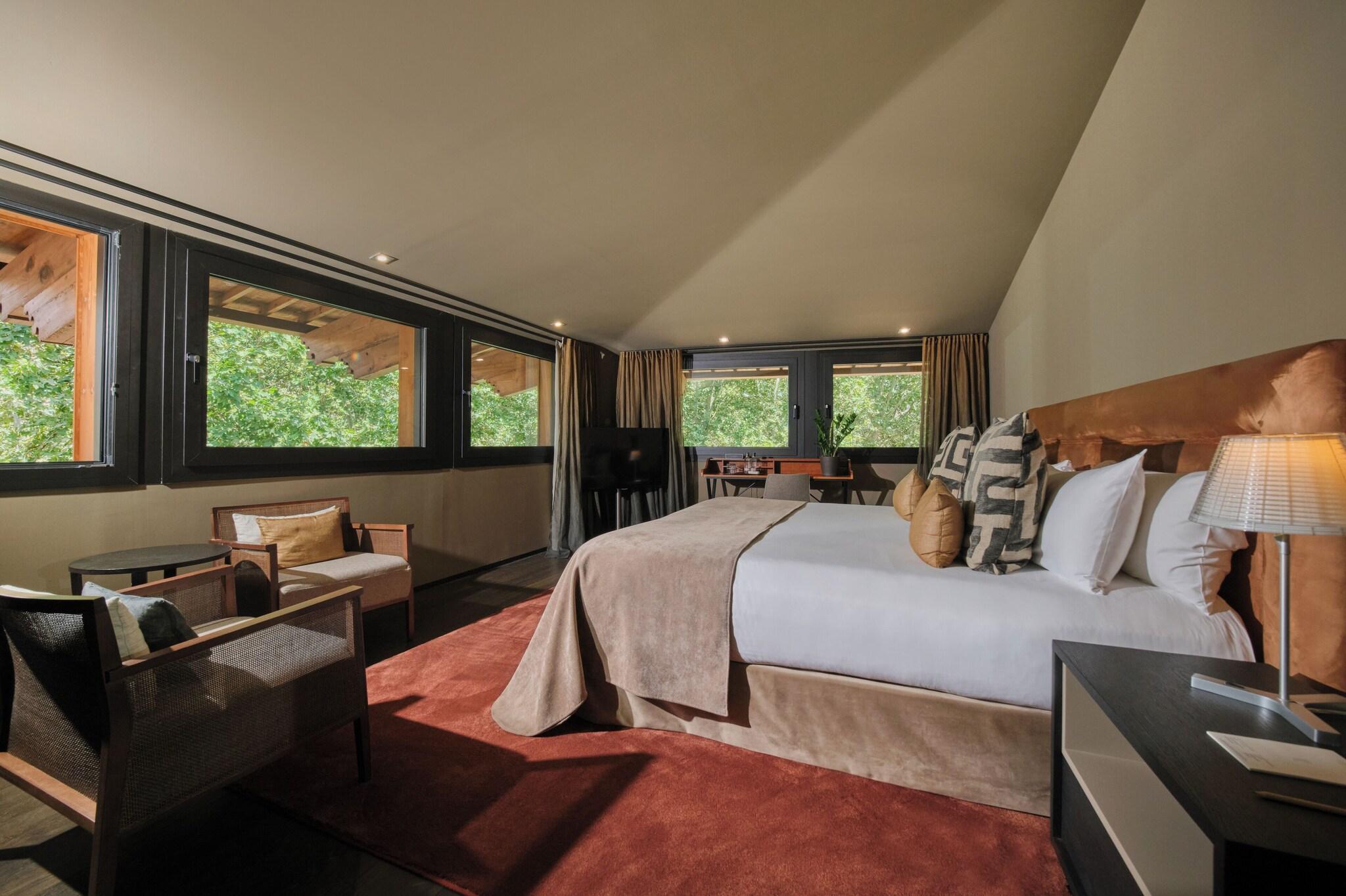 Junior Suite King Size Bed