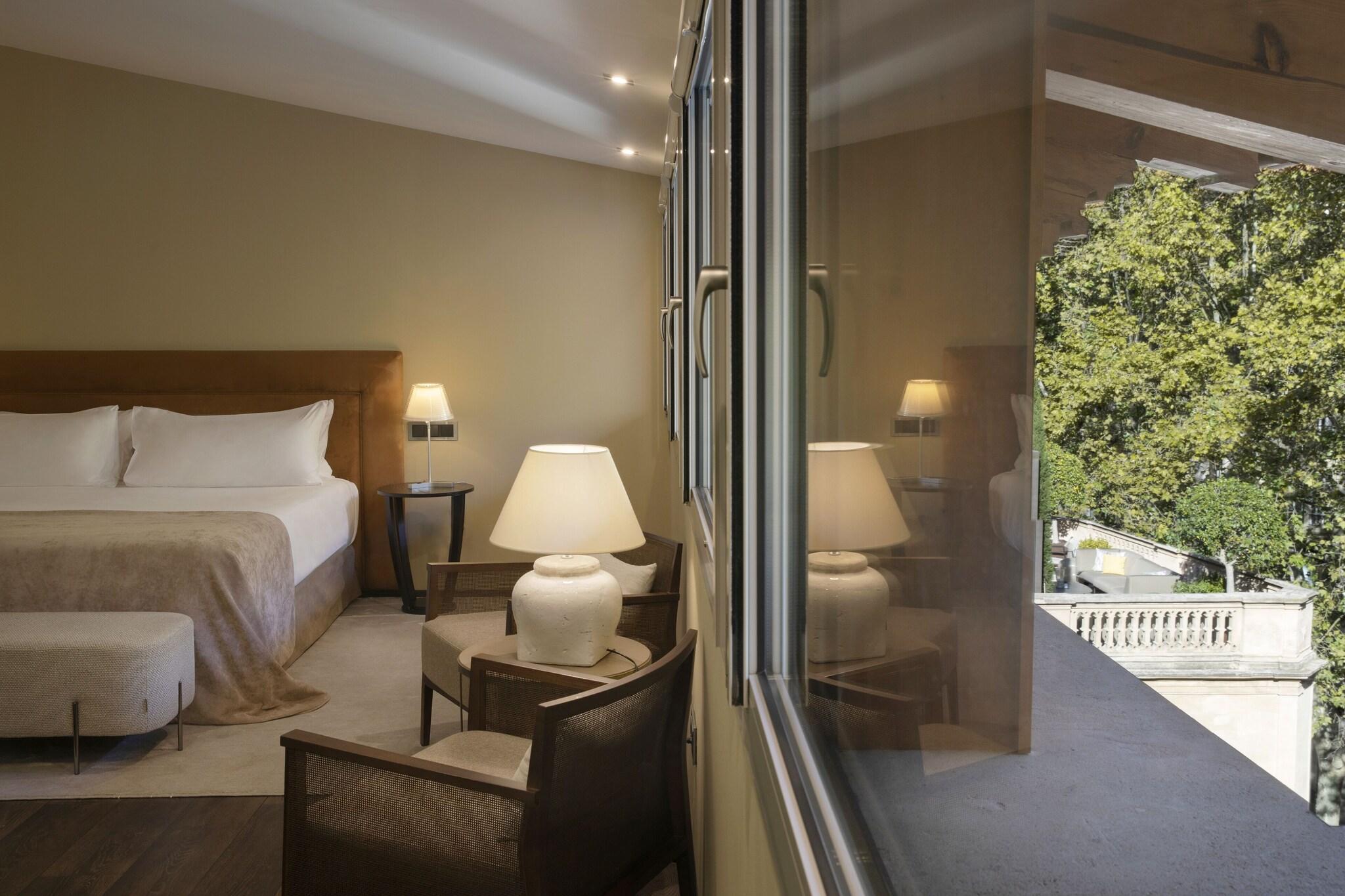 Junior Suite King Size Bed