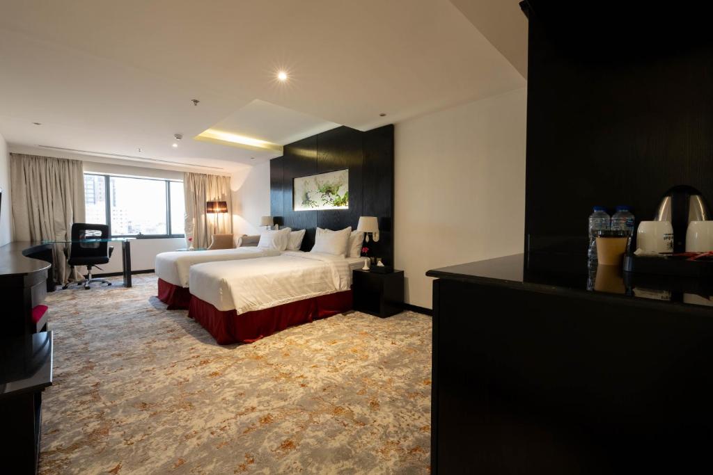 Junior Suite King Size Bed