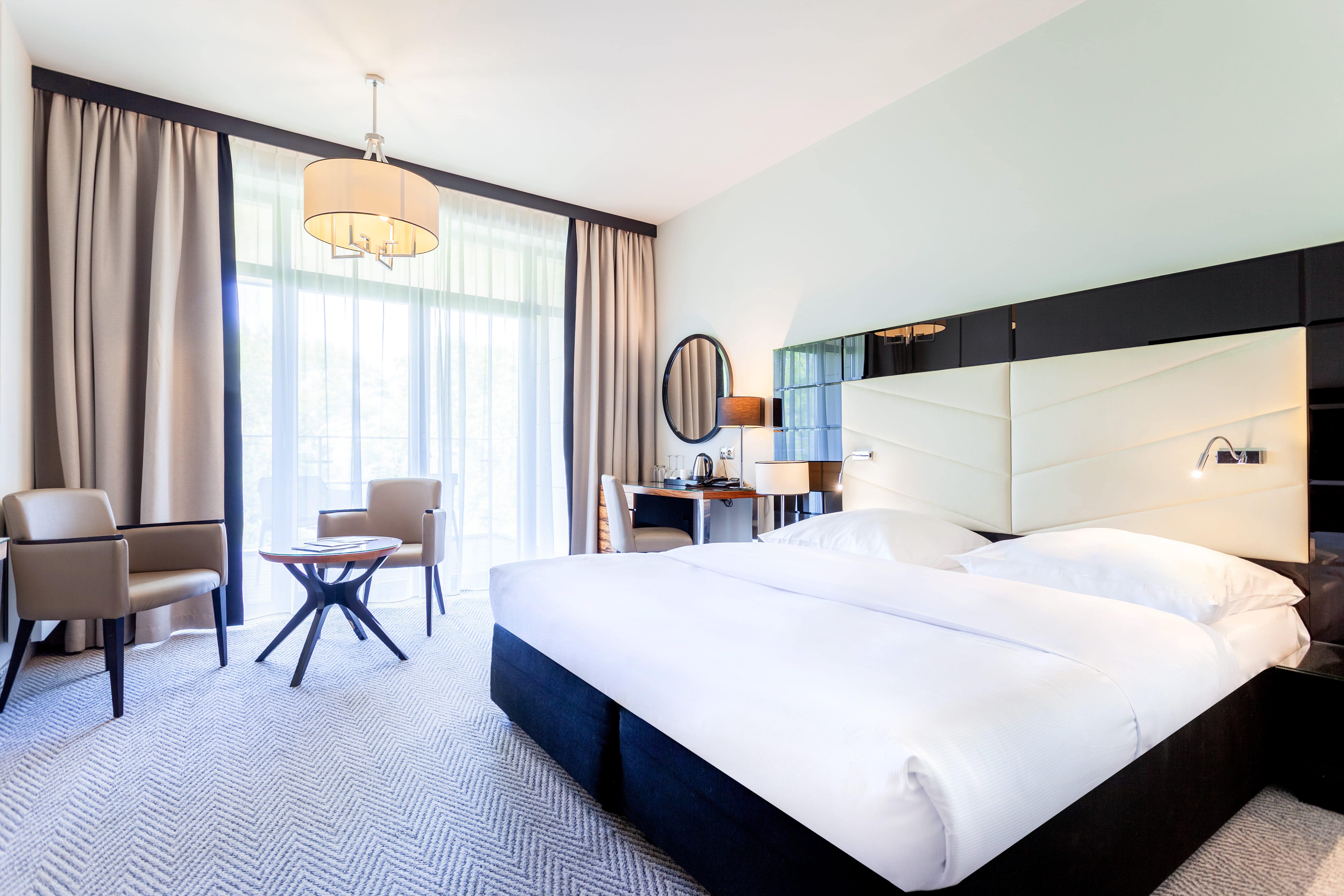 Double Partial Sea View