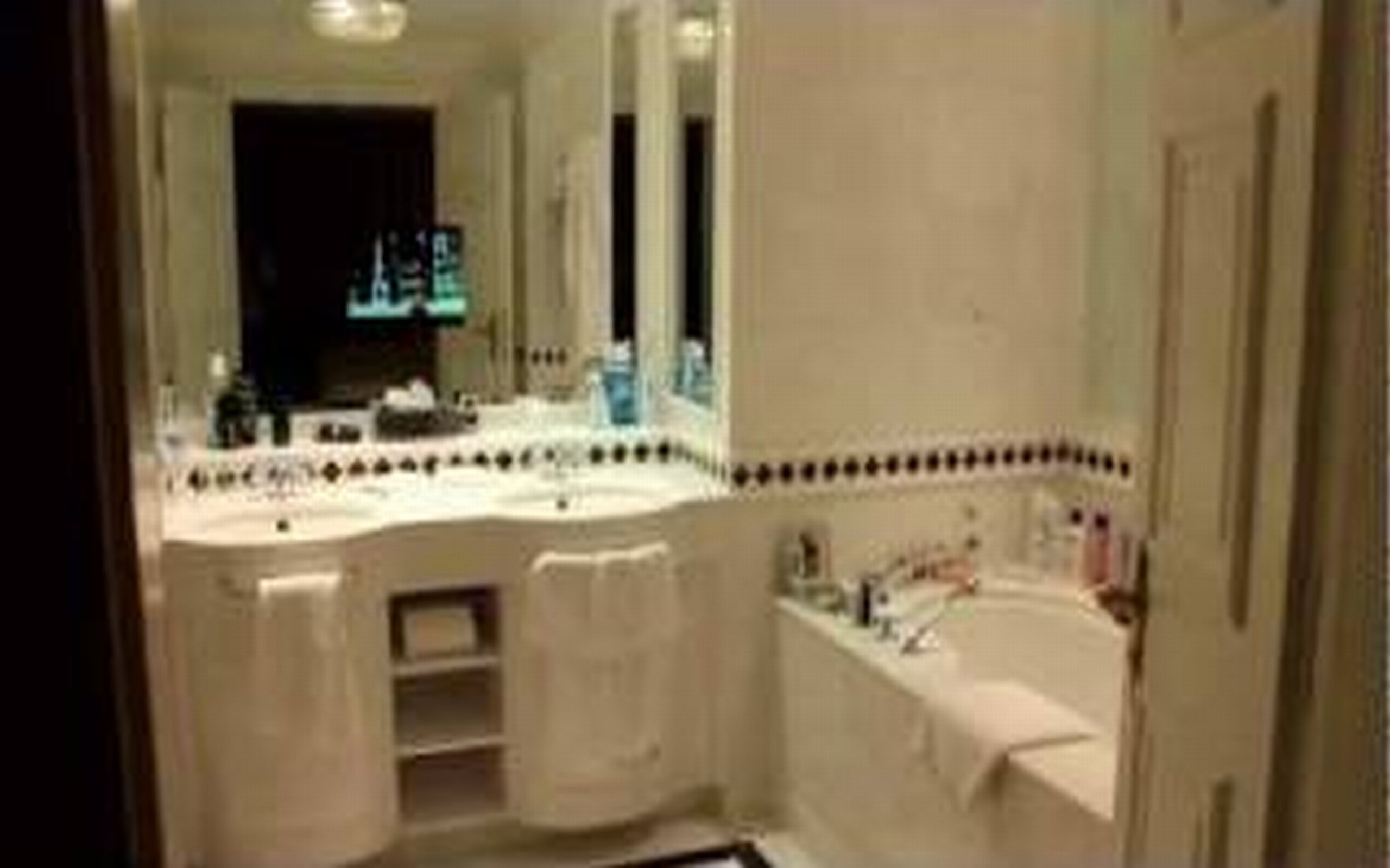 Double or Twin Superior