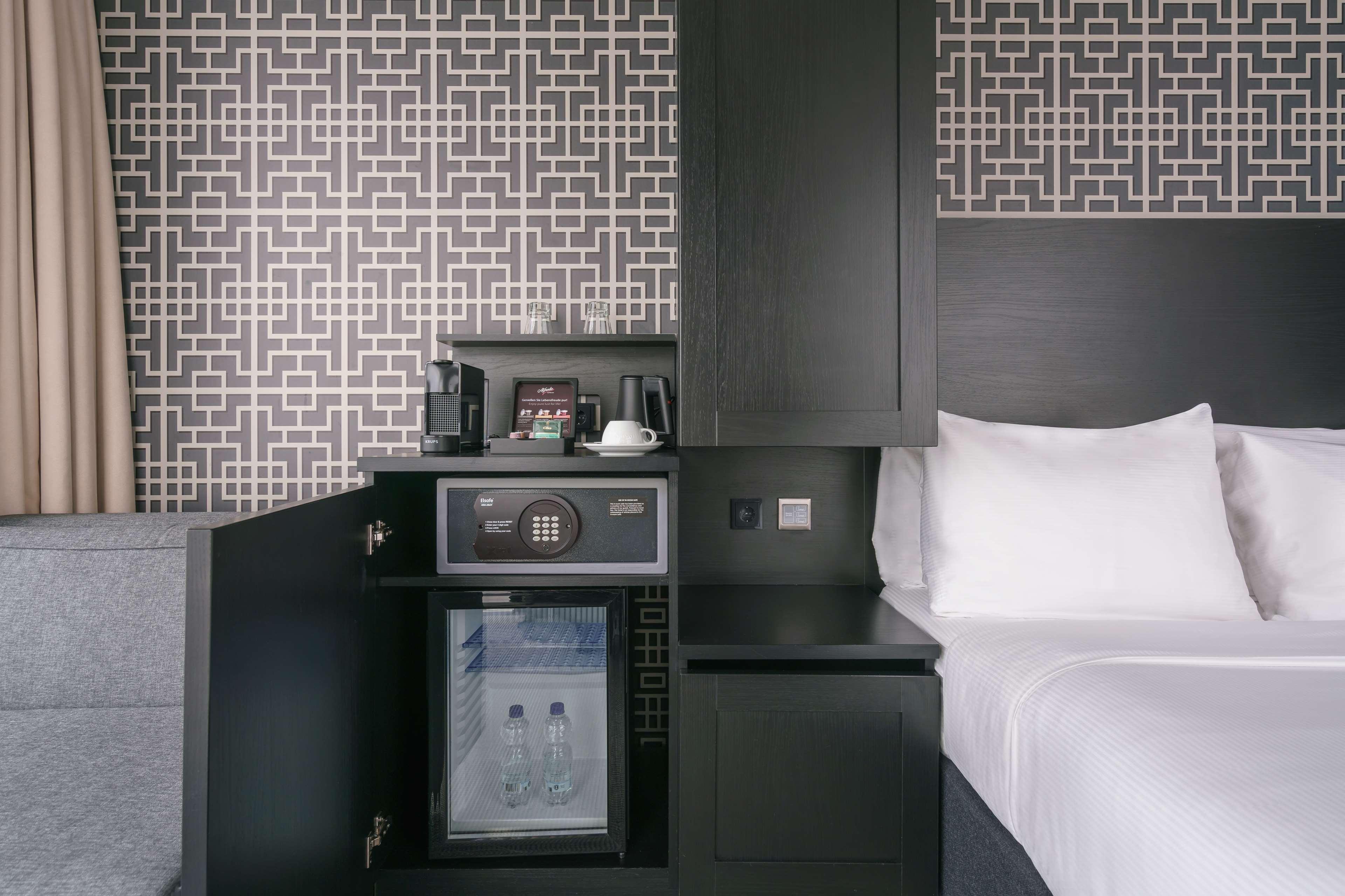 Double Superior Queen Bed