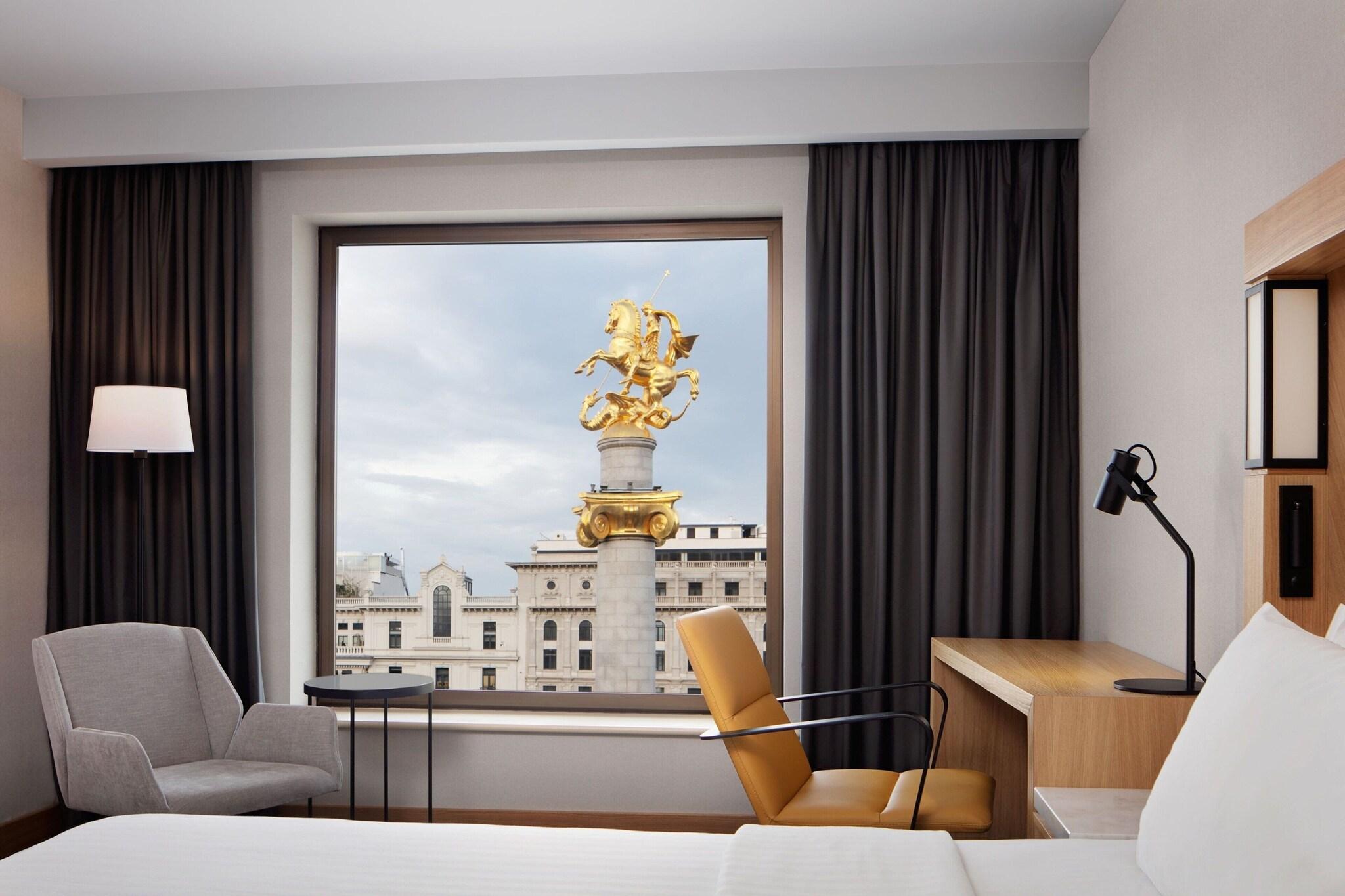 Junior Suite King Bed One Bedroom 