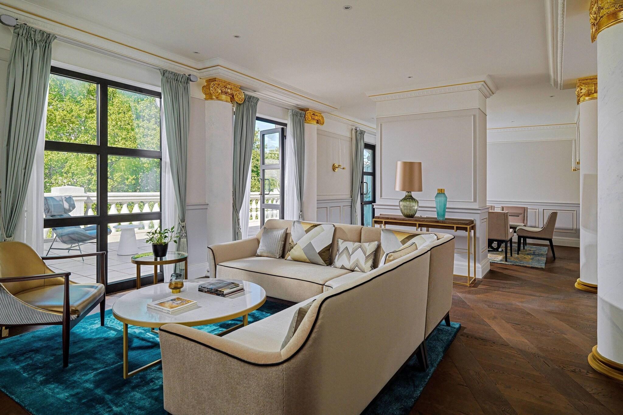 Double Executive King Bed