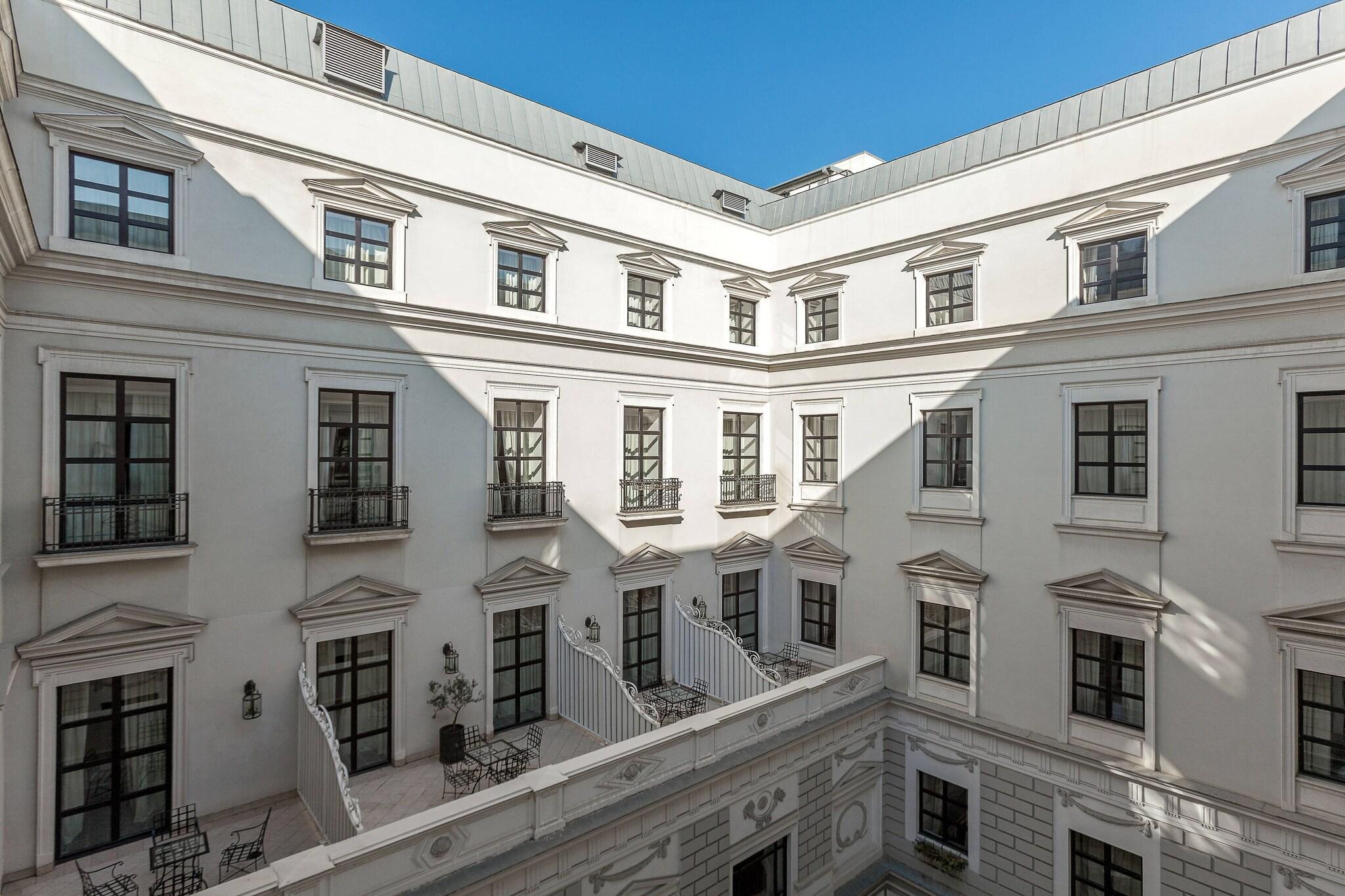 Double Executive King Bed