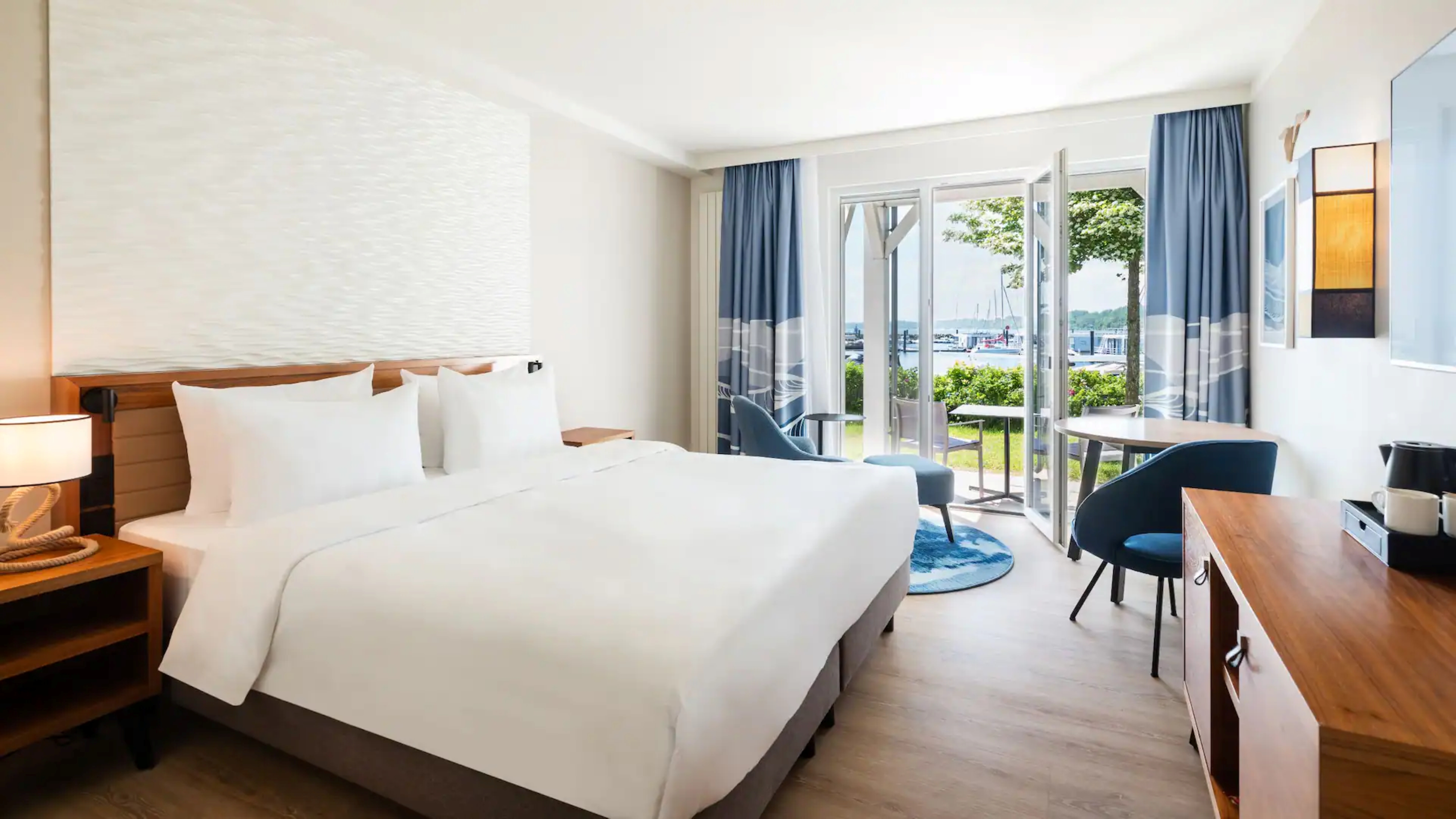 Double King Size Bed