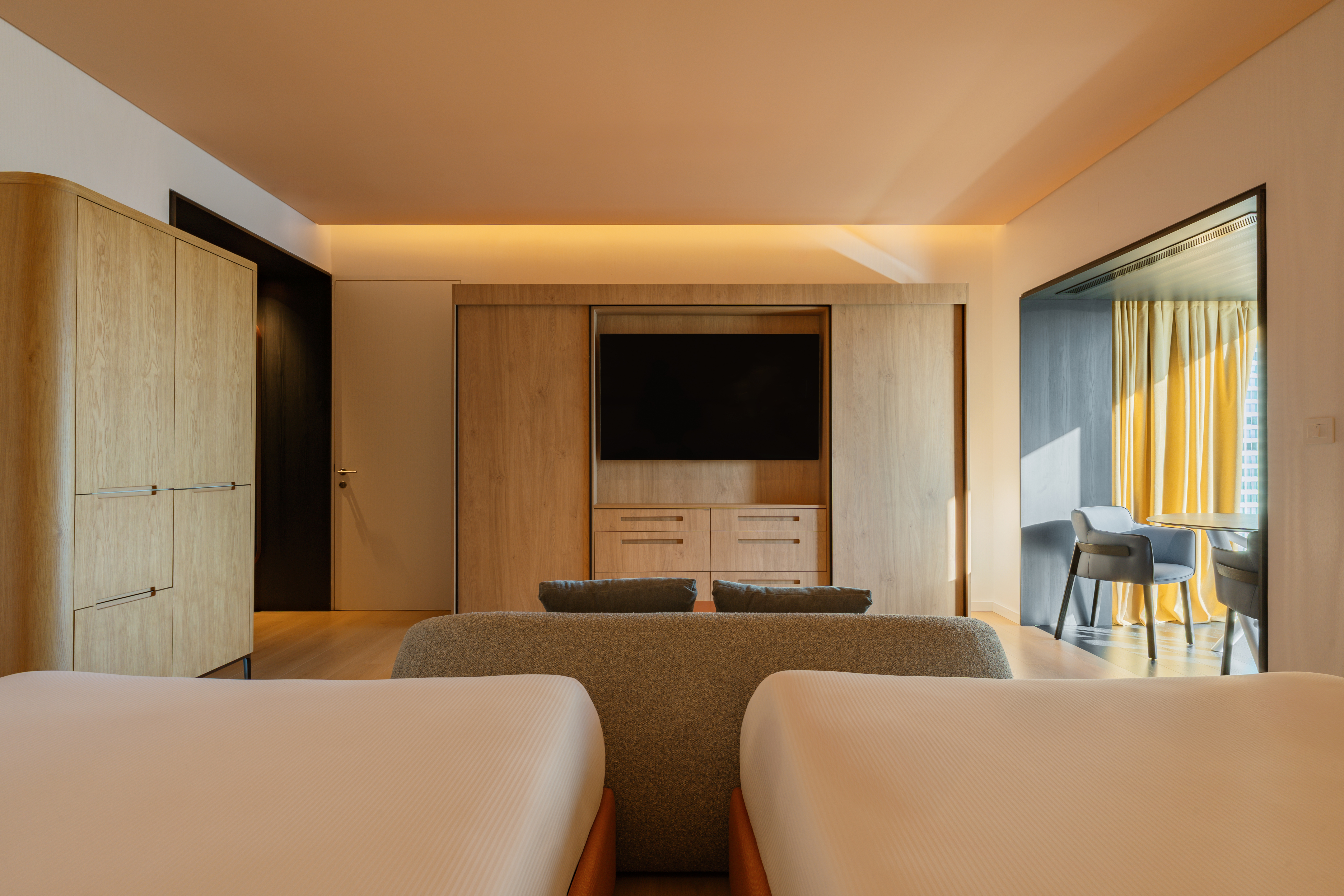 Double or Twin Deluxe Two Beds