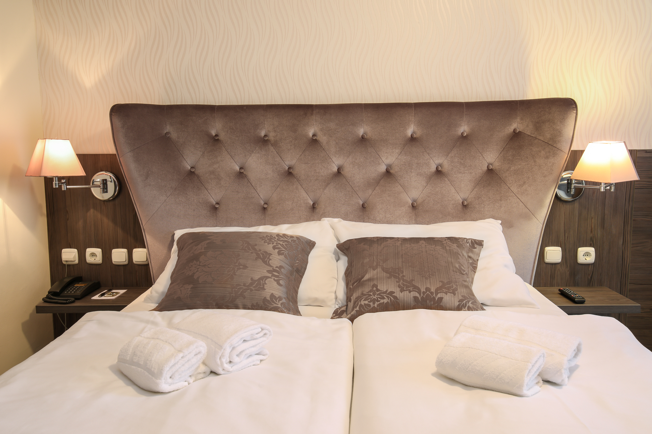 Double or Twin Standard