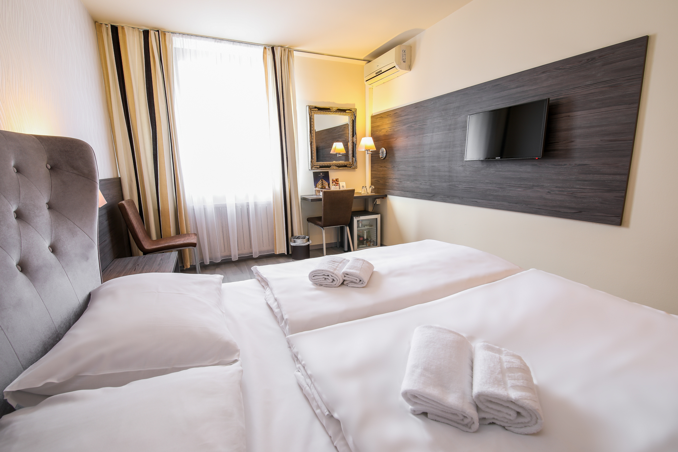 Double or Twin Standard