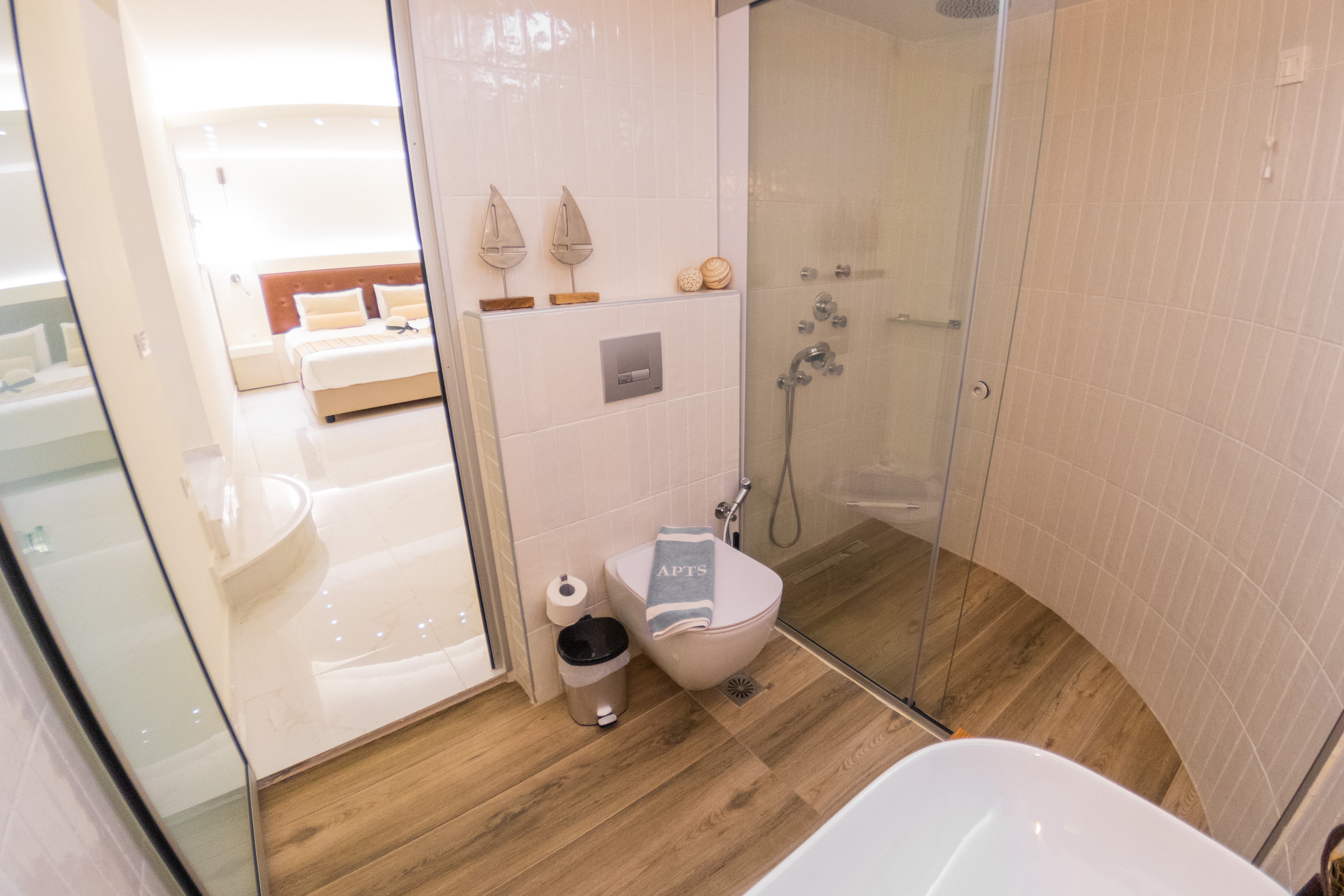 Apartment Capacity 3