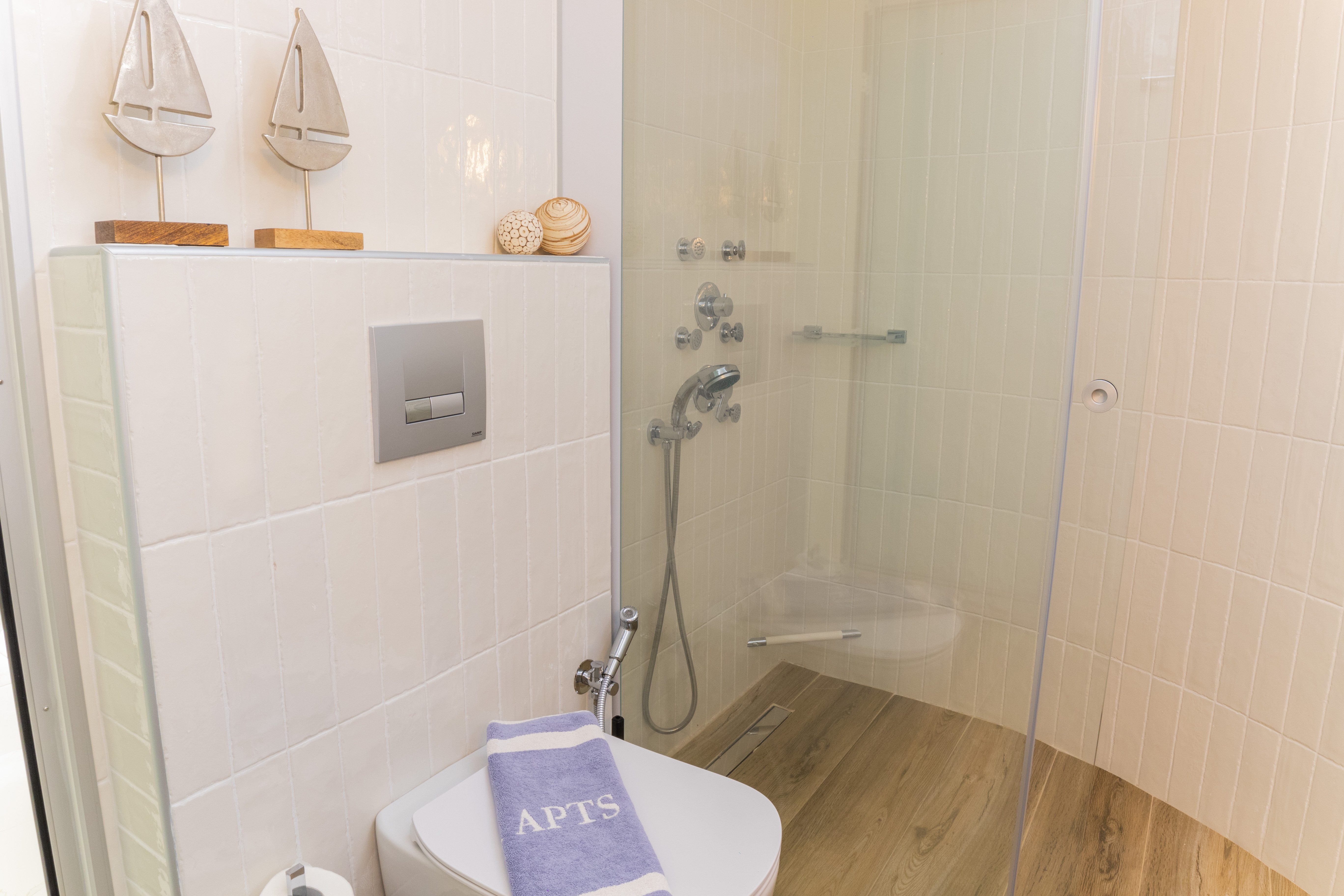 Apartment Capacity 3