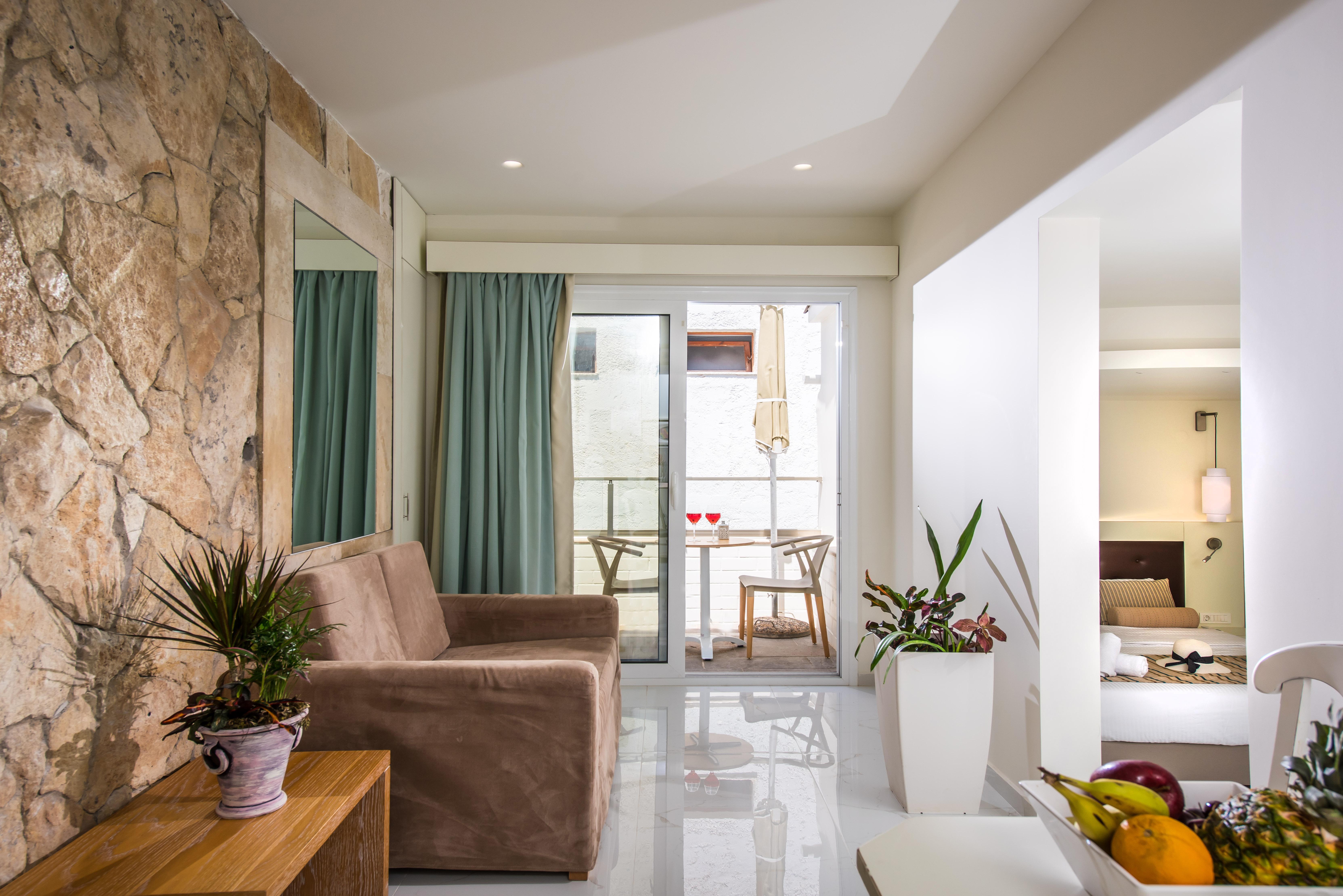 Apartment Capacity 3