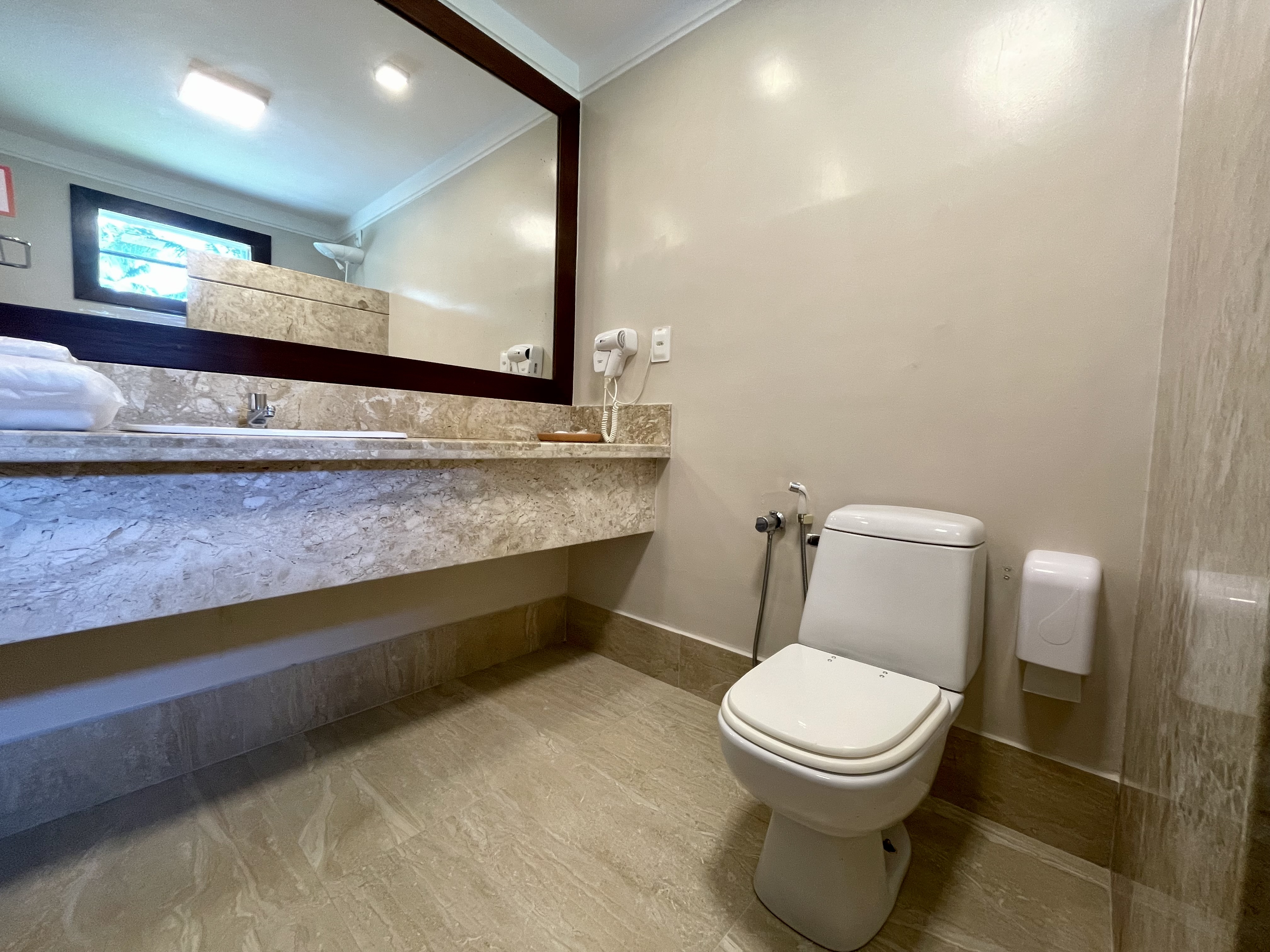 Bungalow Two Queen Beds