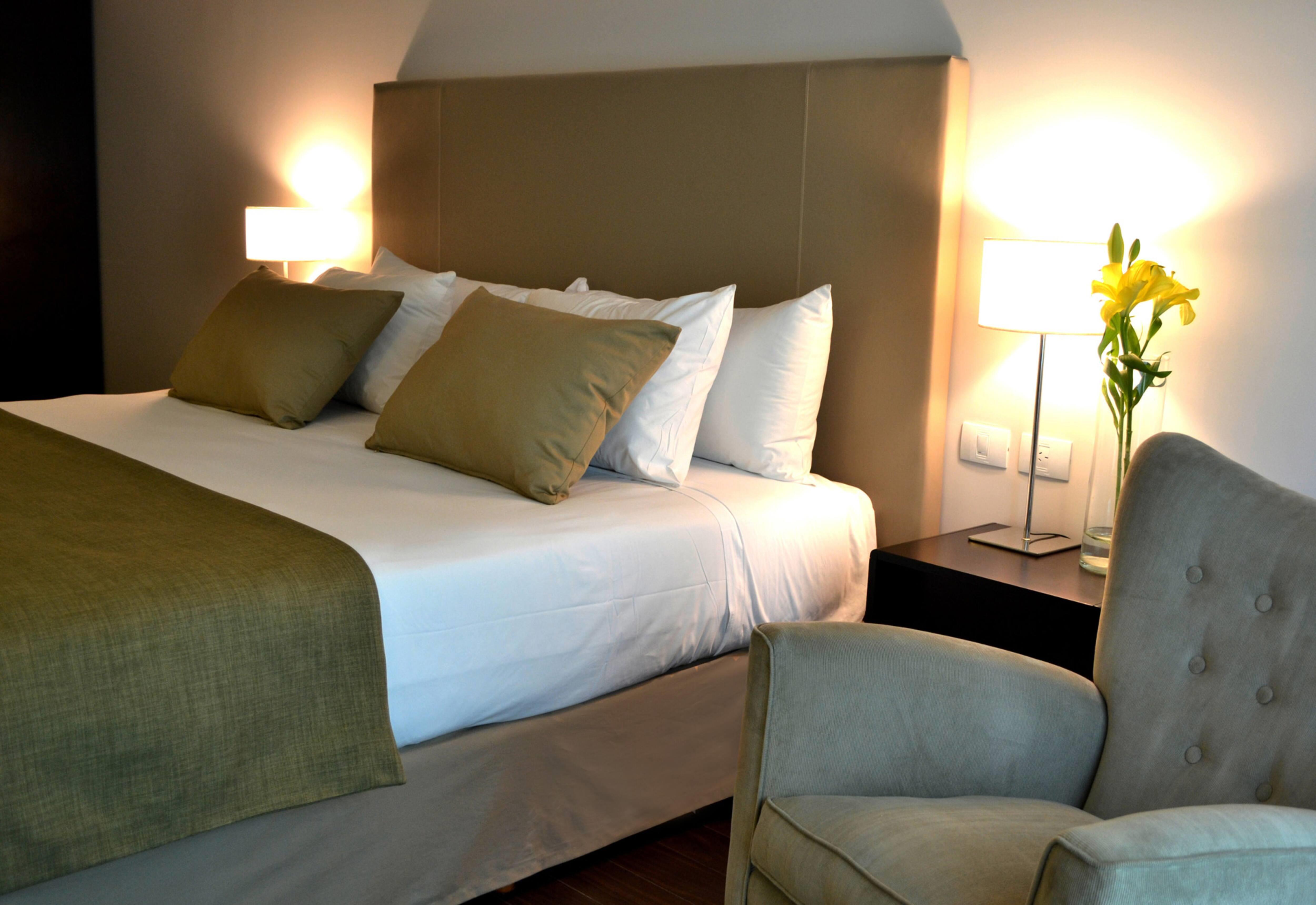 Suite King Size Bed