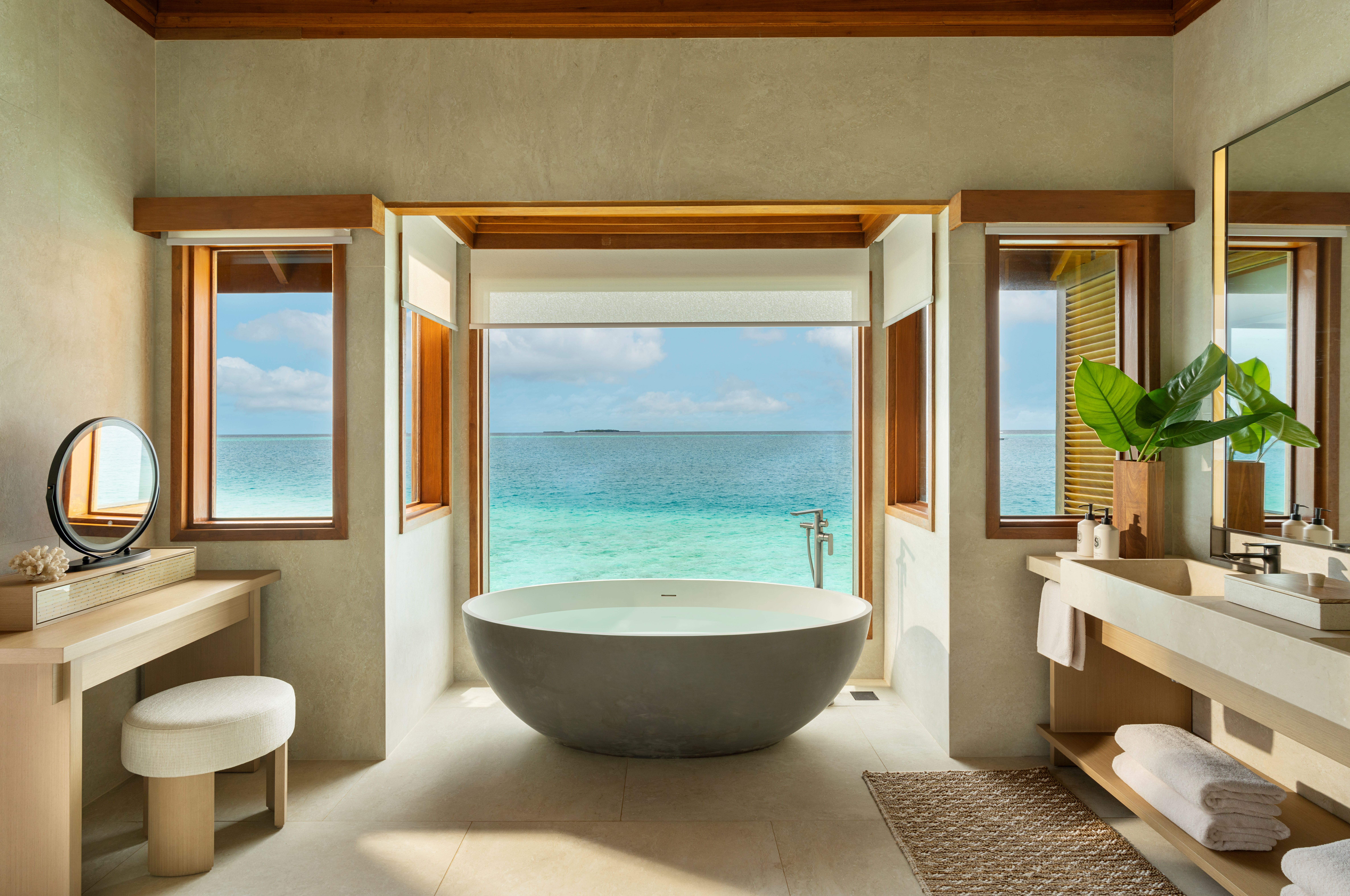 Bungalow Overwater with Pool