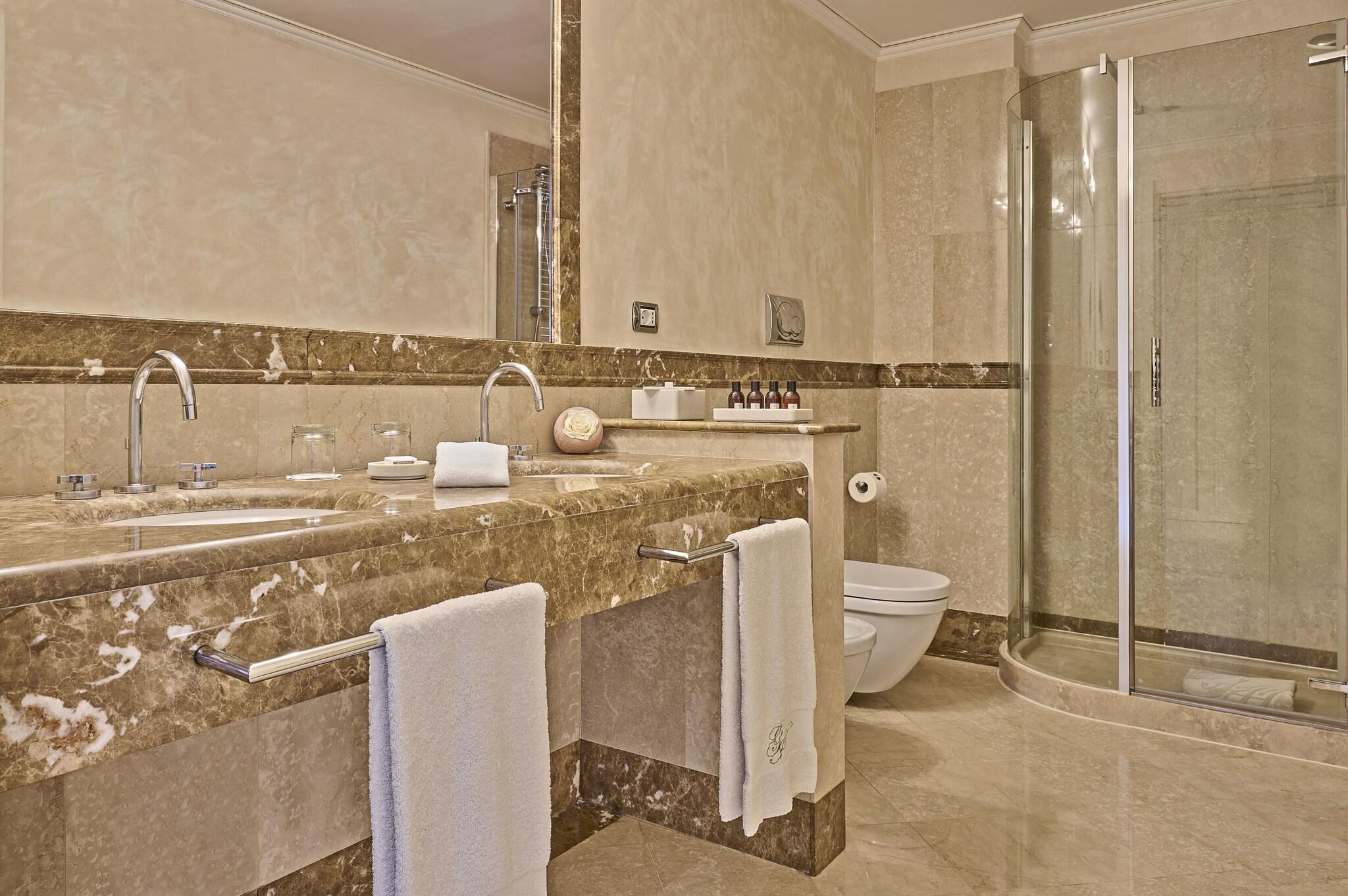 Double or Twin Deluxe