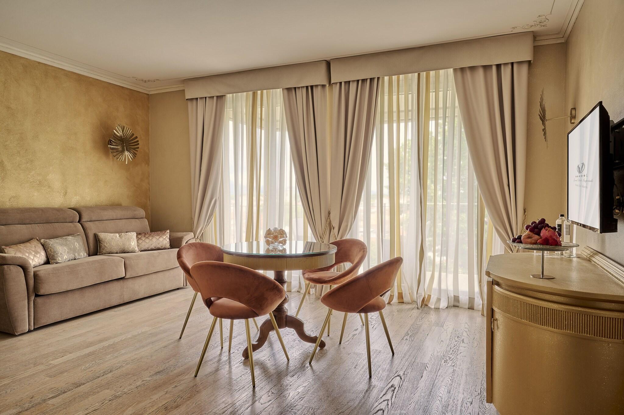 Suite with Double Bed