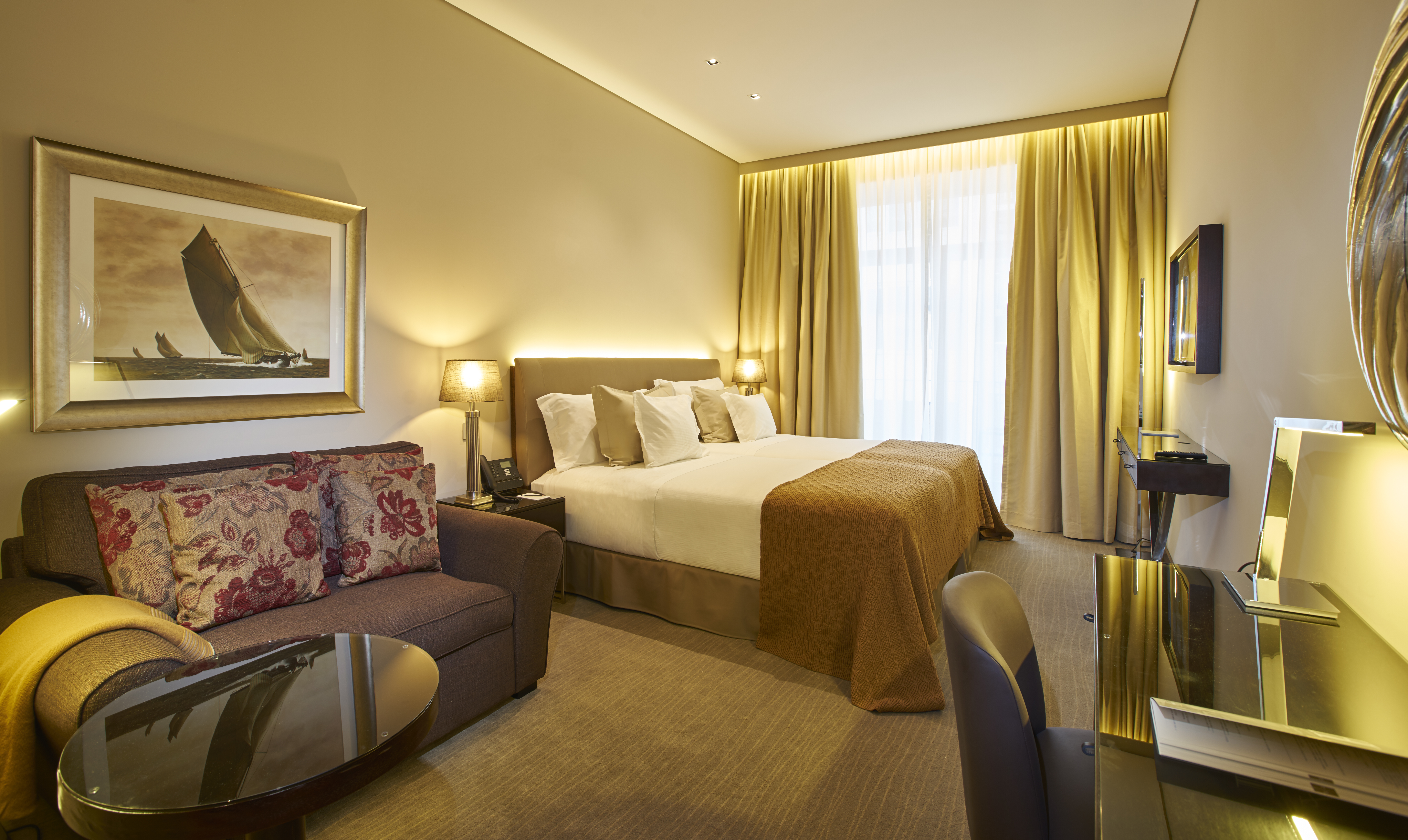 Double or Twin Deluxe