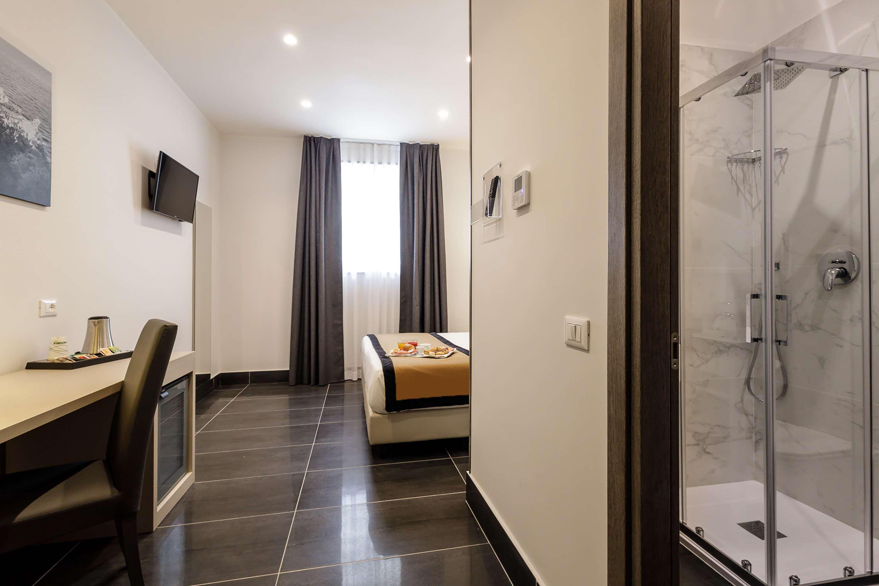 Double or Twin Standard