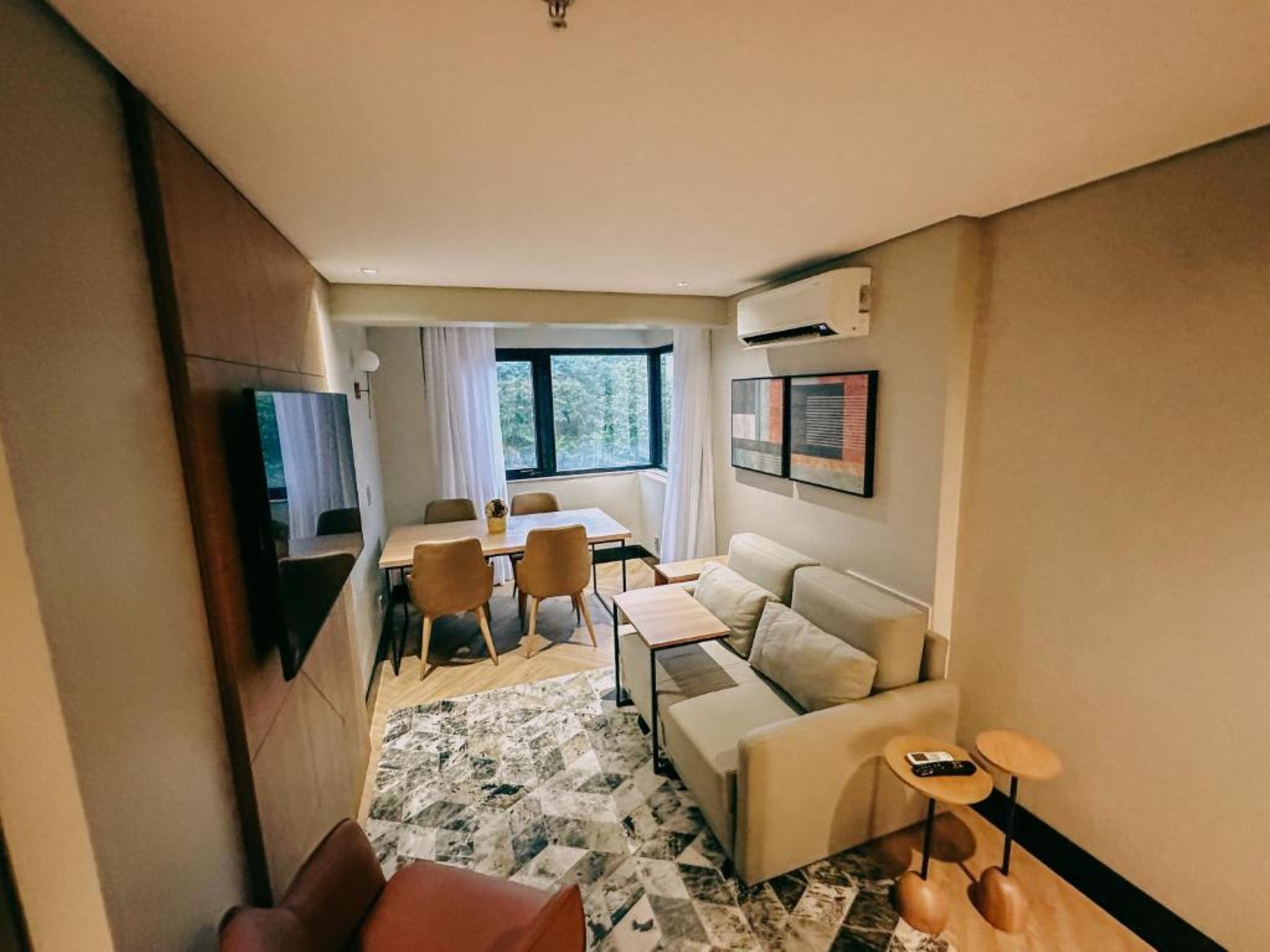 Family Room King Size Bed