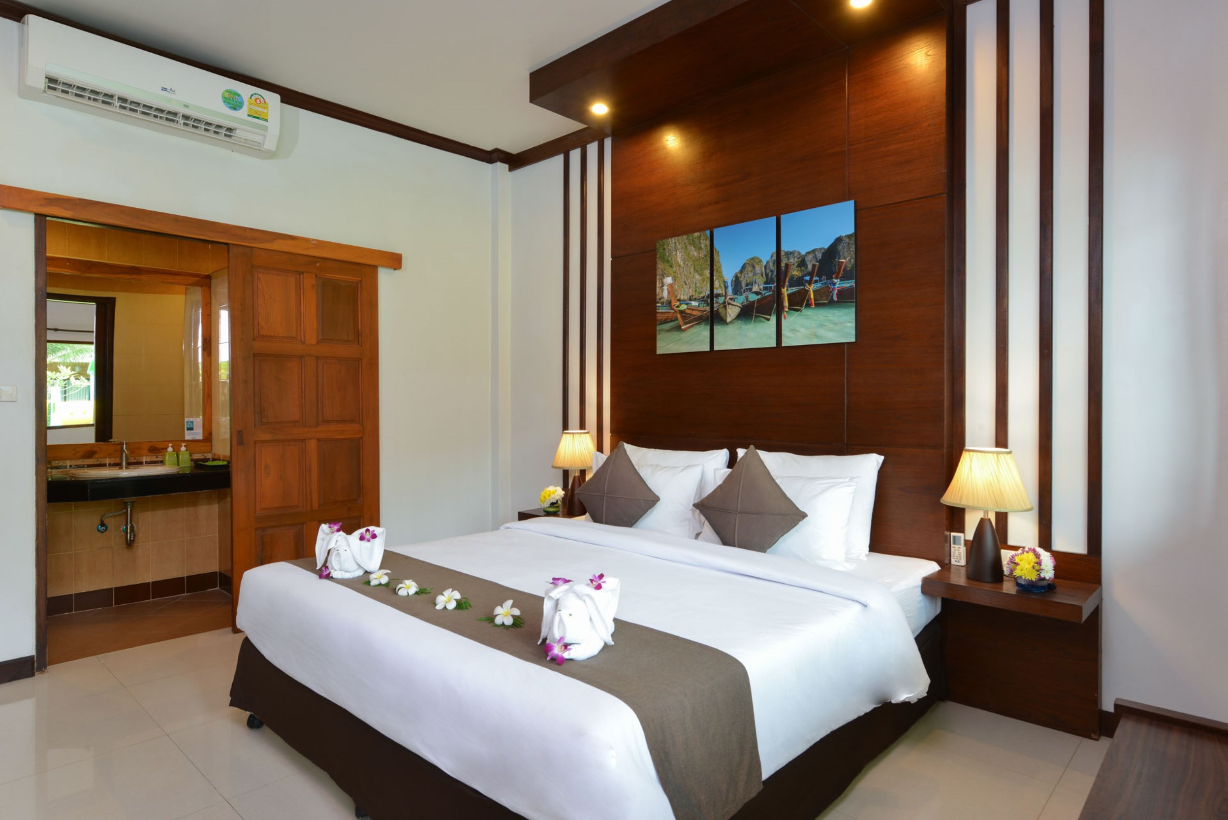 Double or Twin Superior