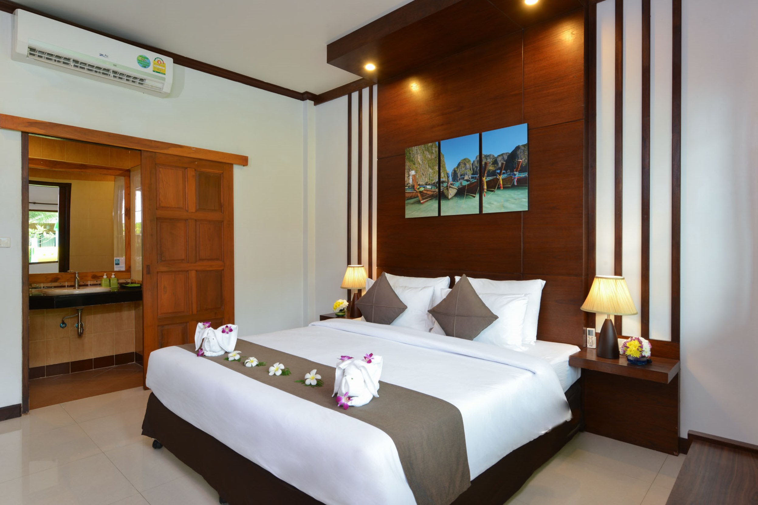 Double or Twin Superior