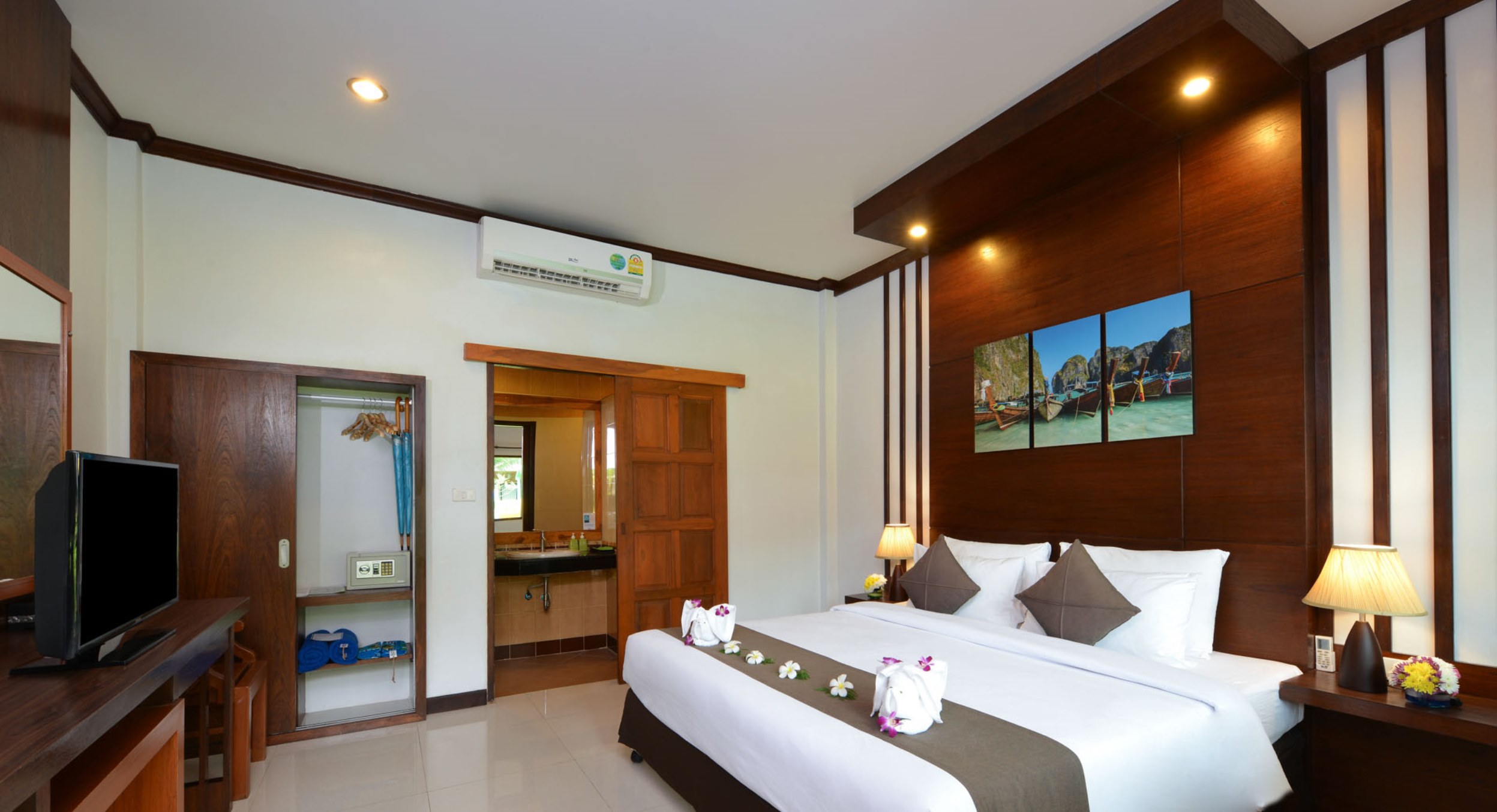 Double or Twin Superior