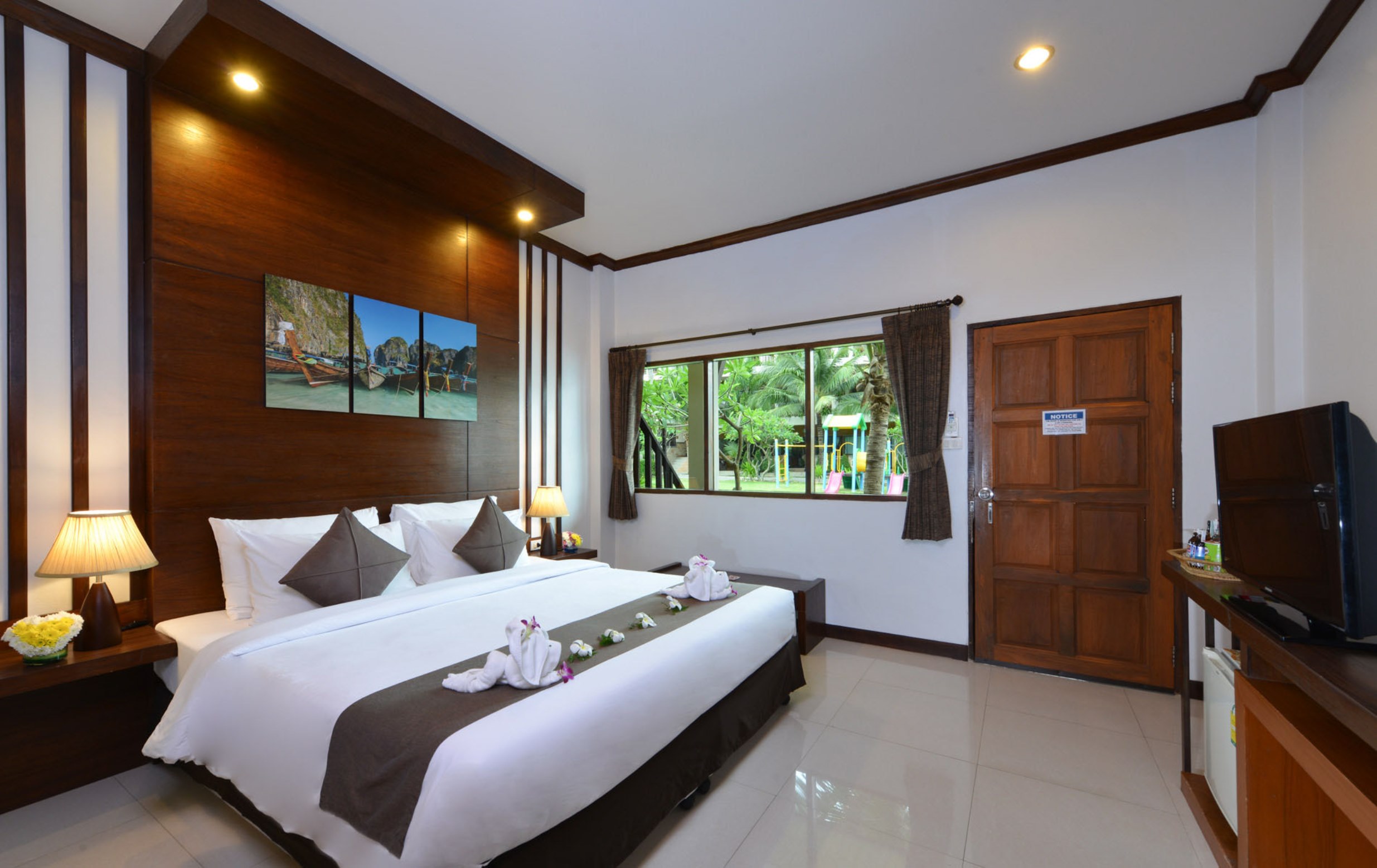 Double or Twin Superior