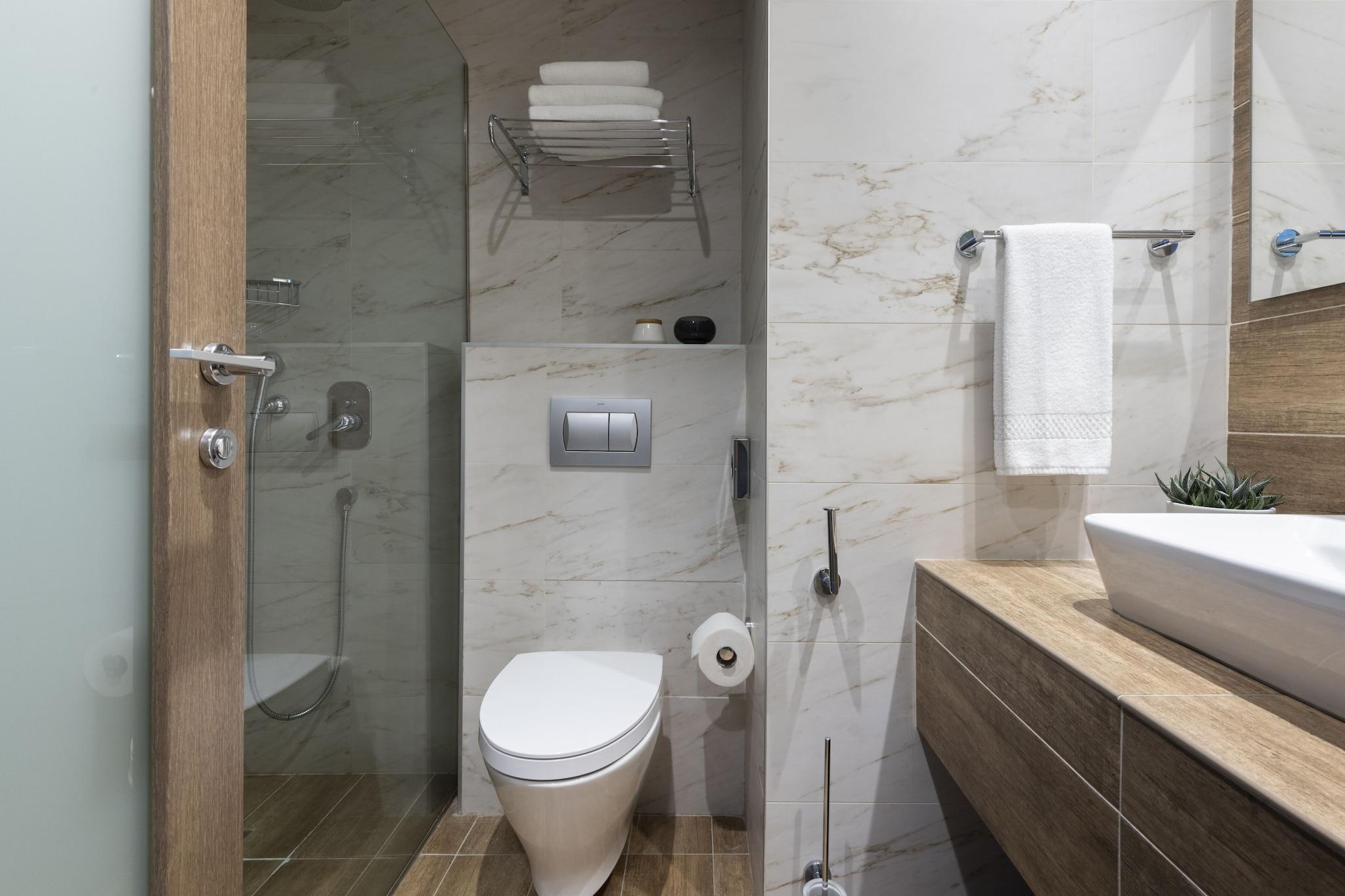 Family Room King Size Bed