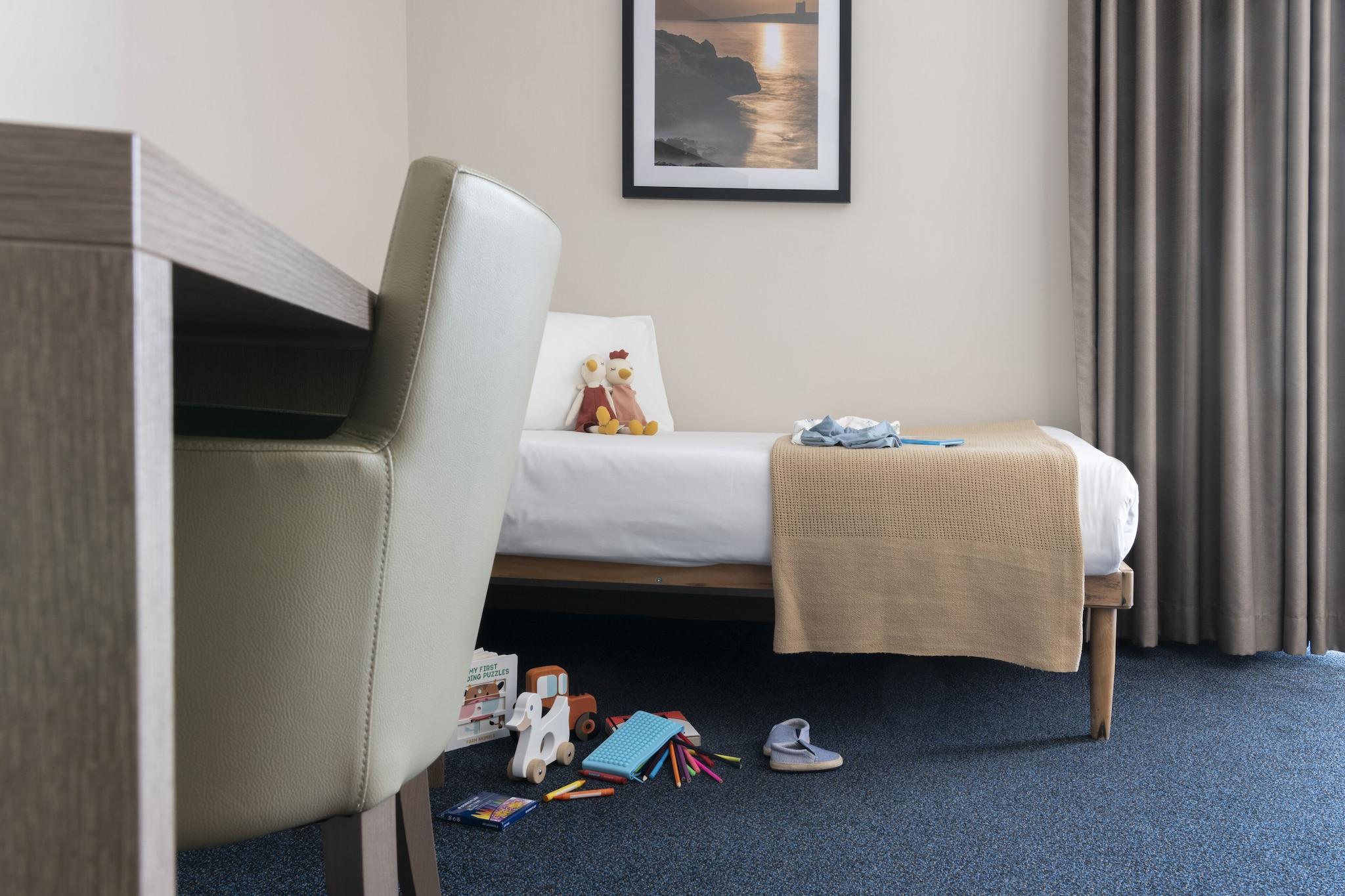 Family Room King Size Bed