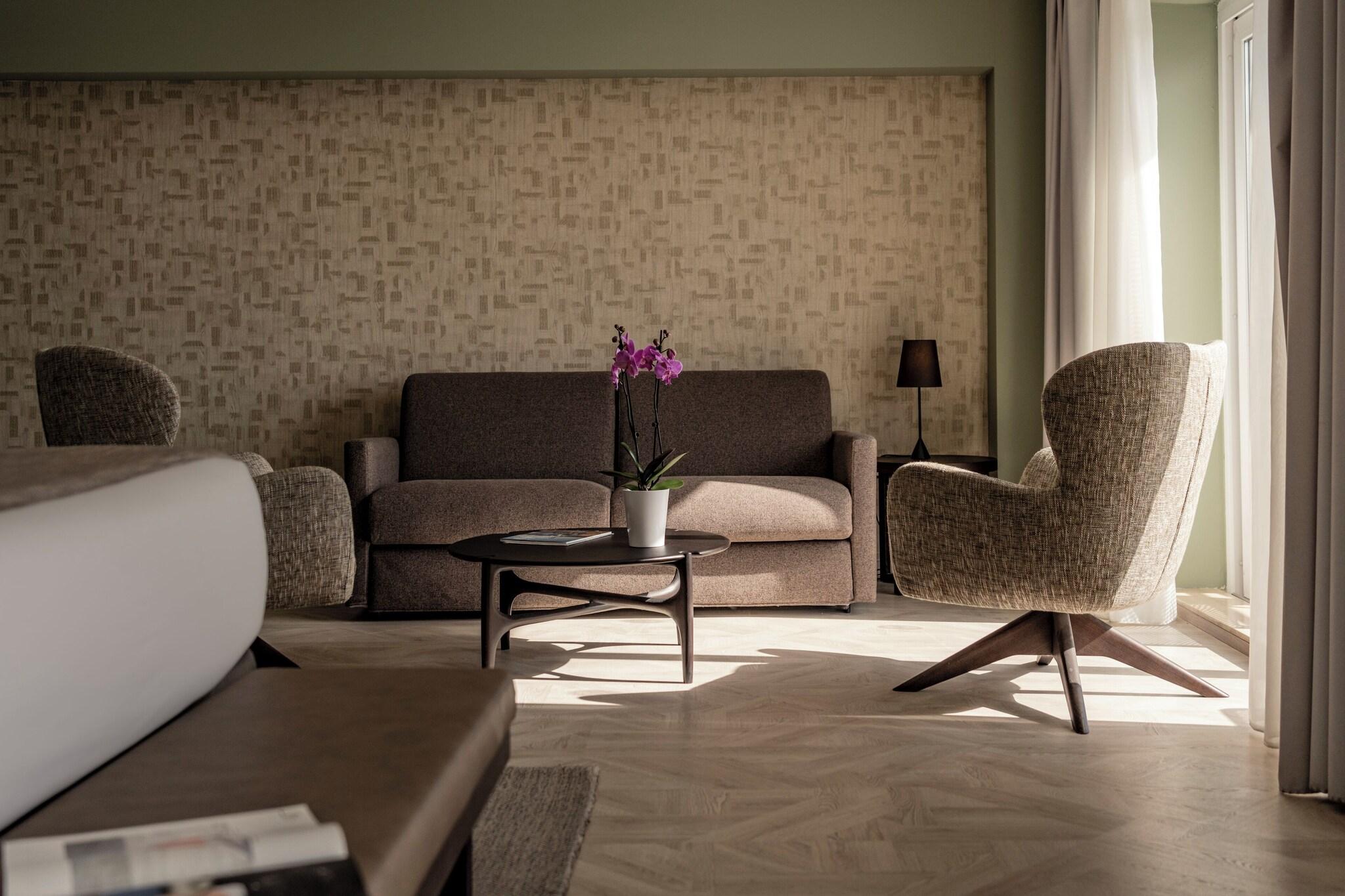 Suite Deluxe King Bed