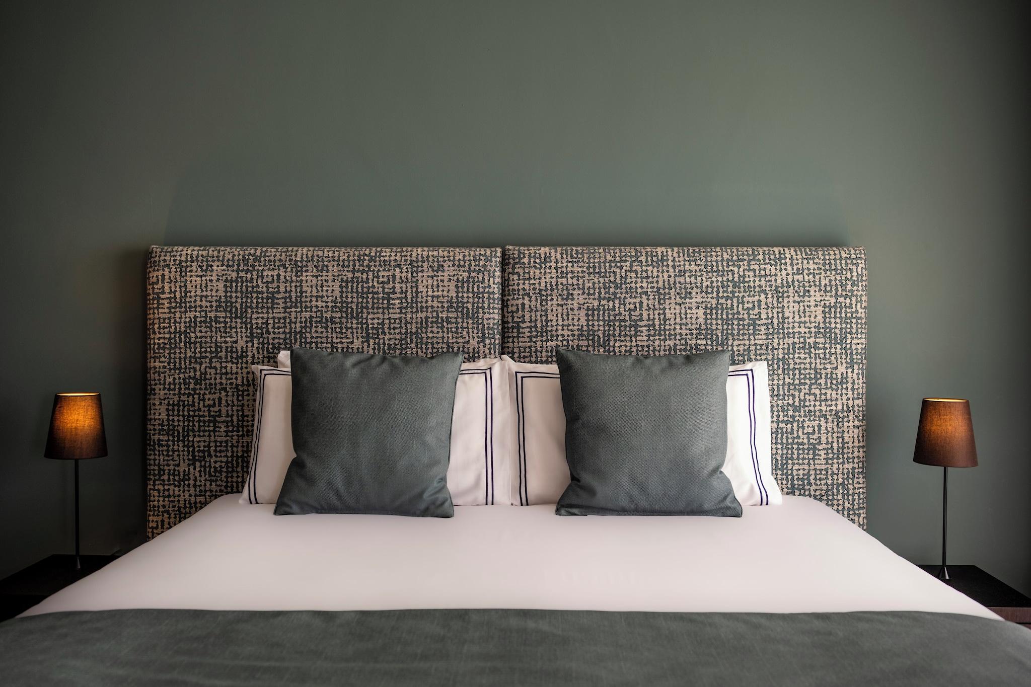 Suite Deluxe King Bed