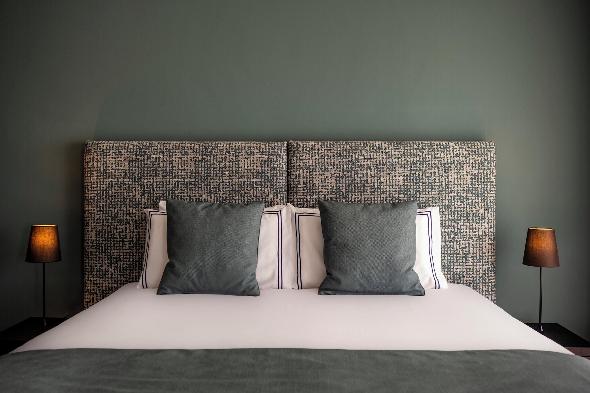 Suite Deluxe King Bed