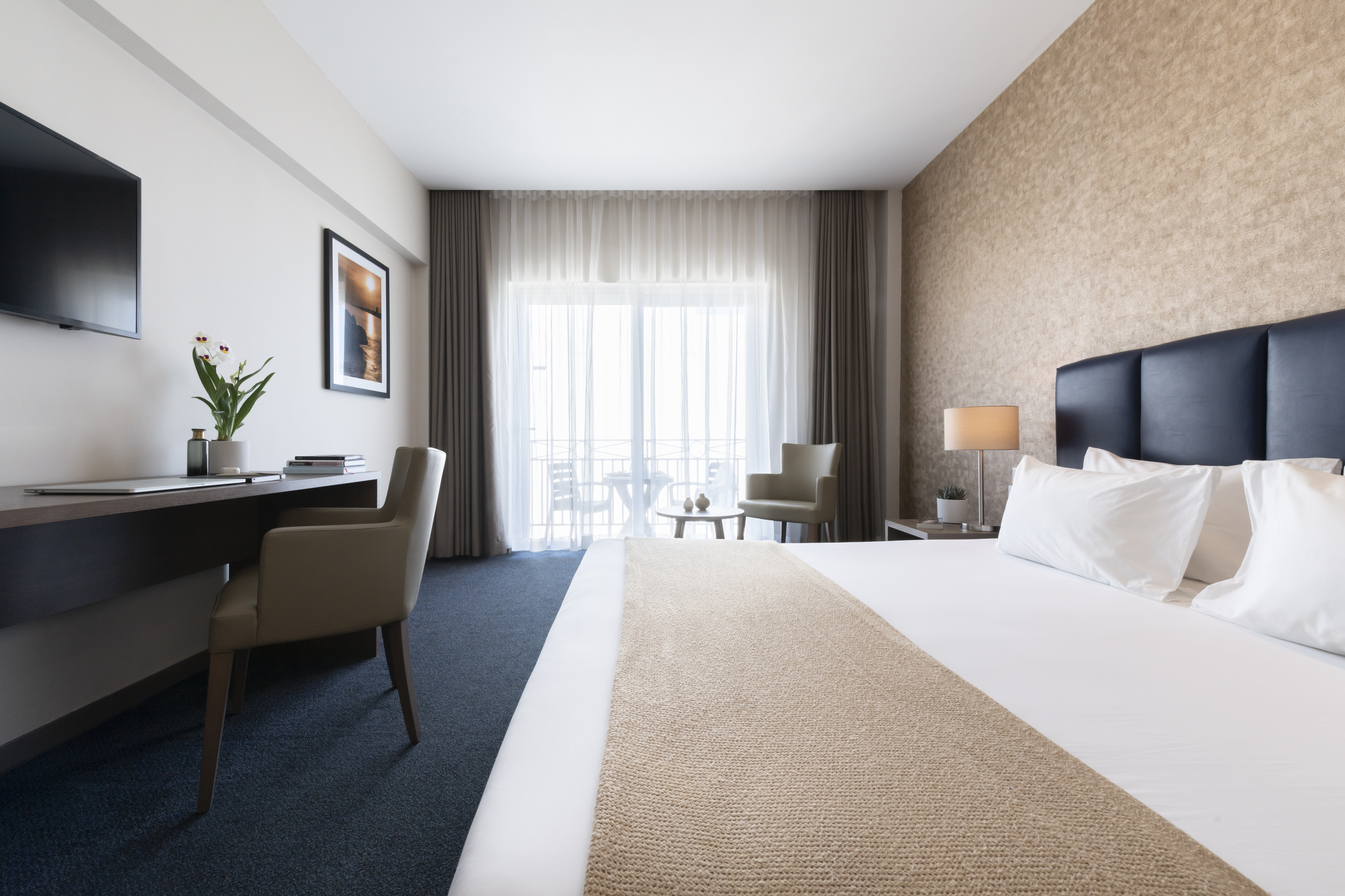 Double or Twin Side Sea View