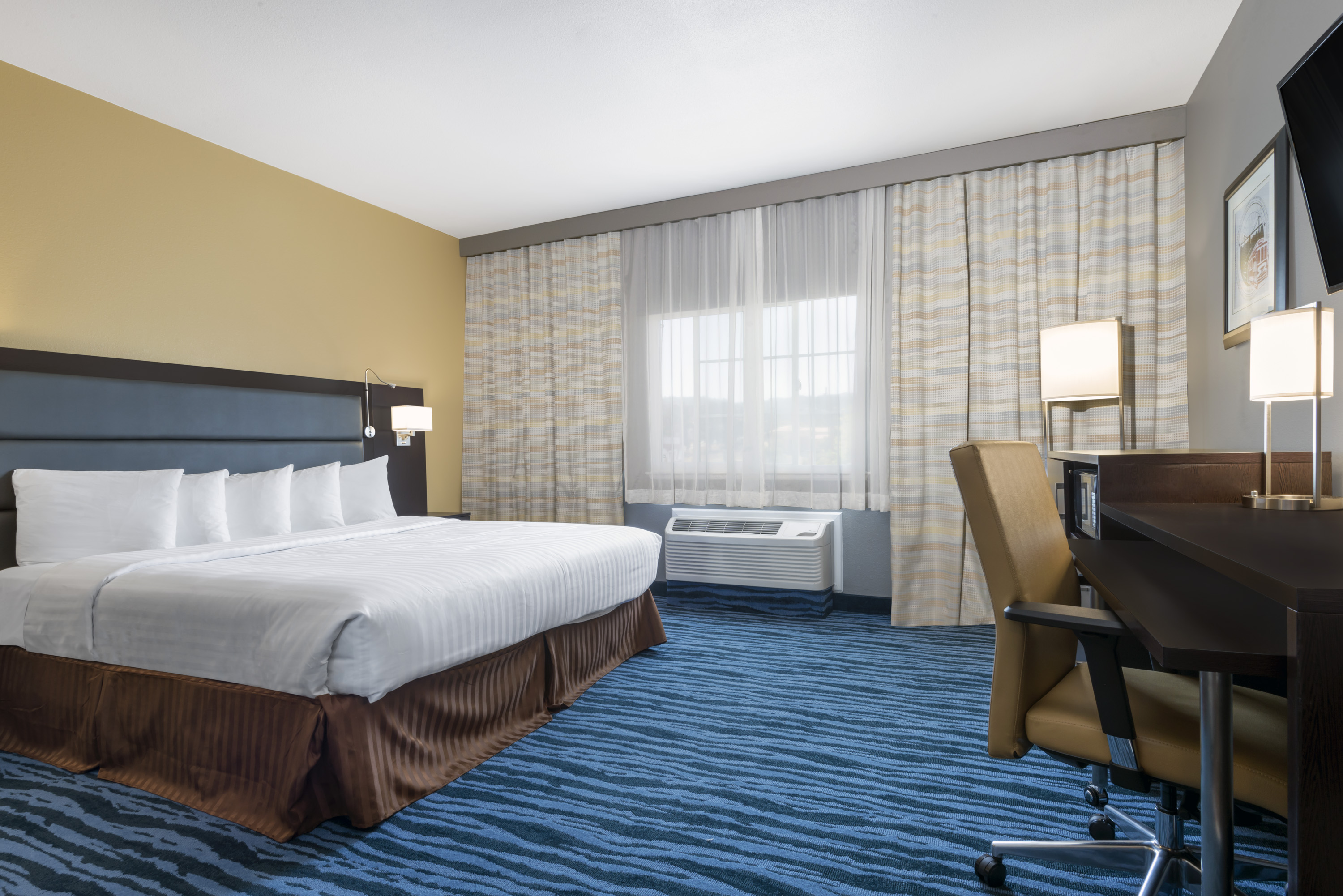 Double Business King Bed