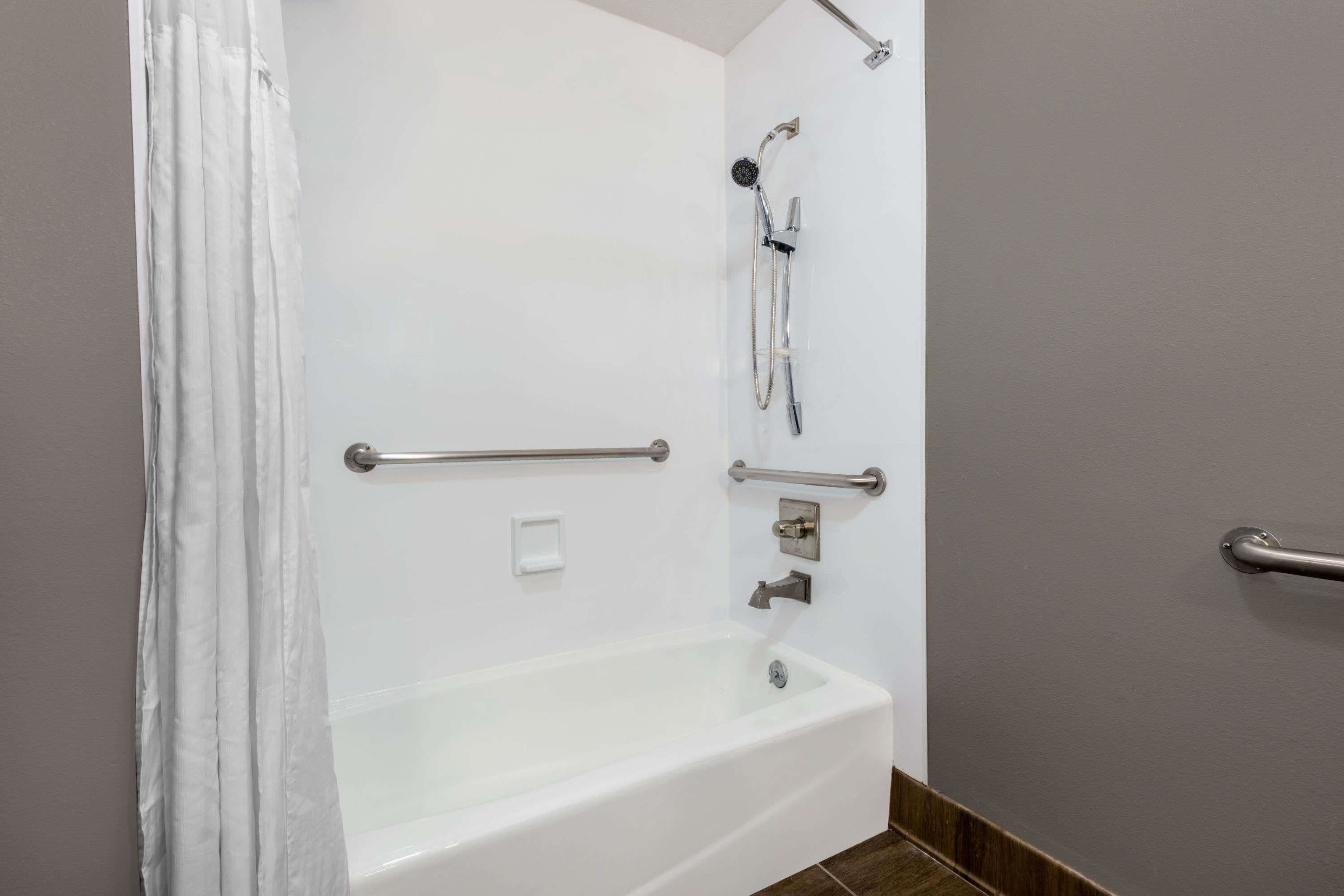 Room Accessible King Size Bed