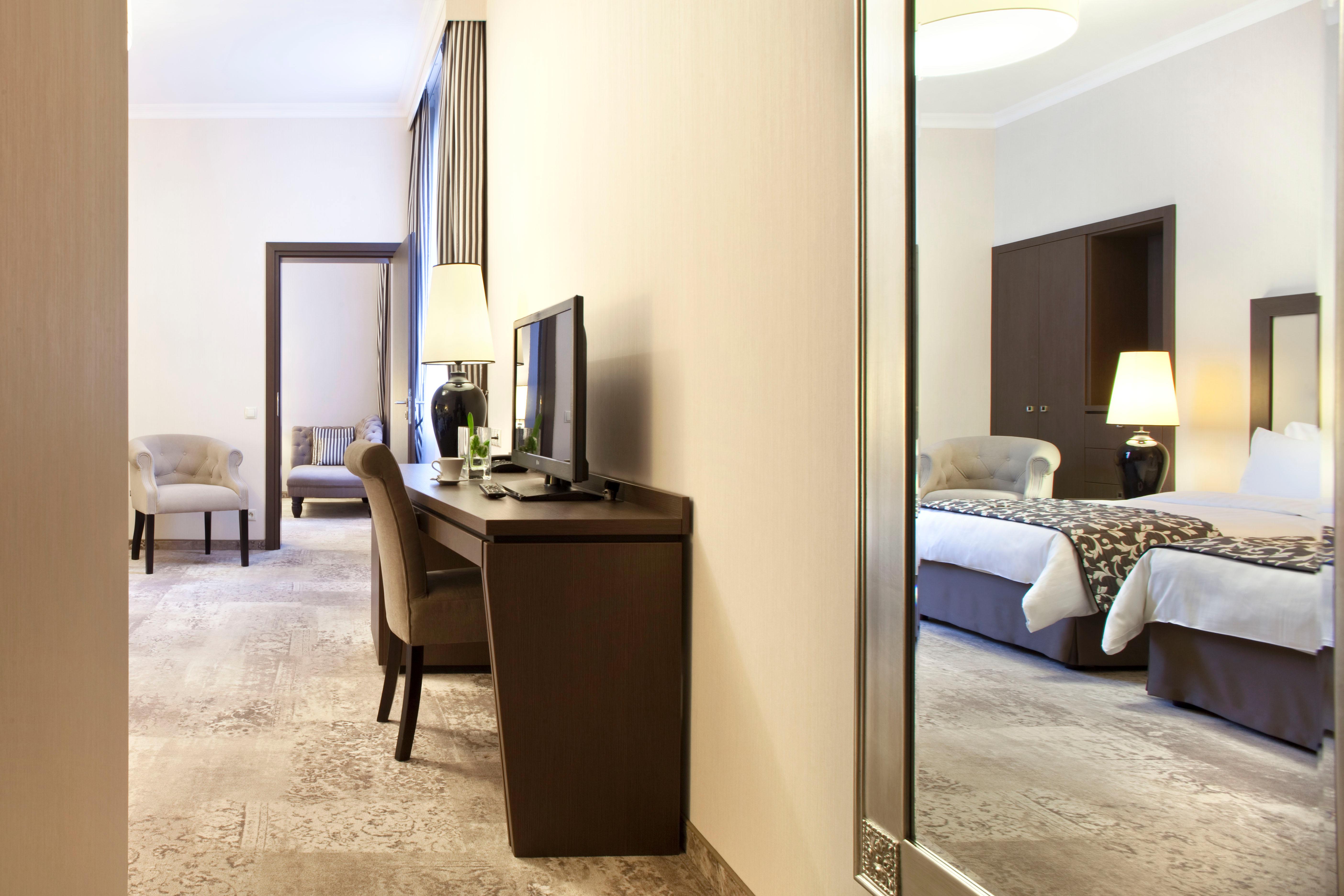 Family Room Superior