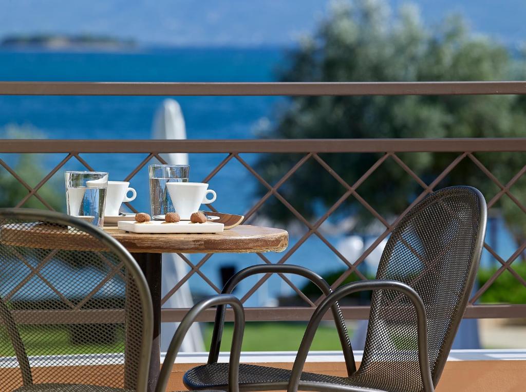 Studio Sea View Pool View