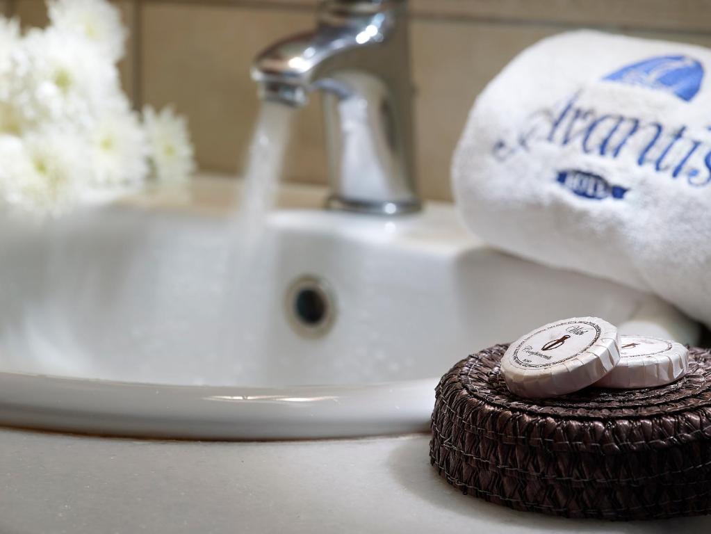 Studio Sea View Pool View