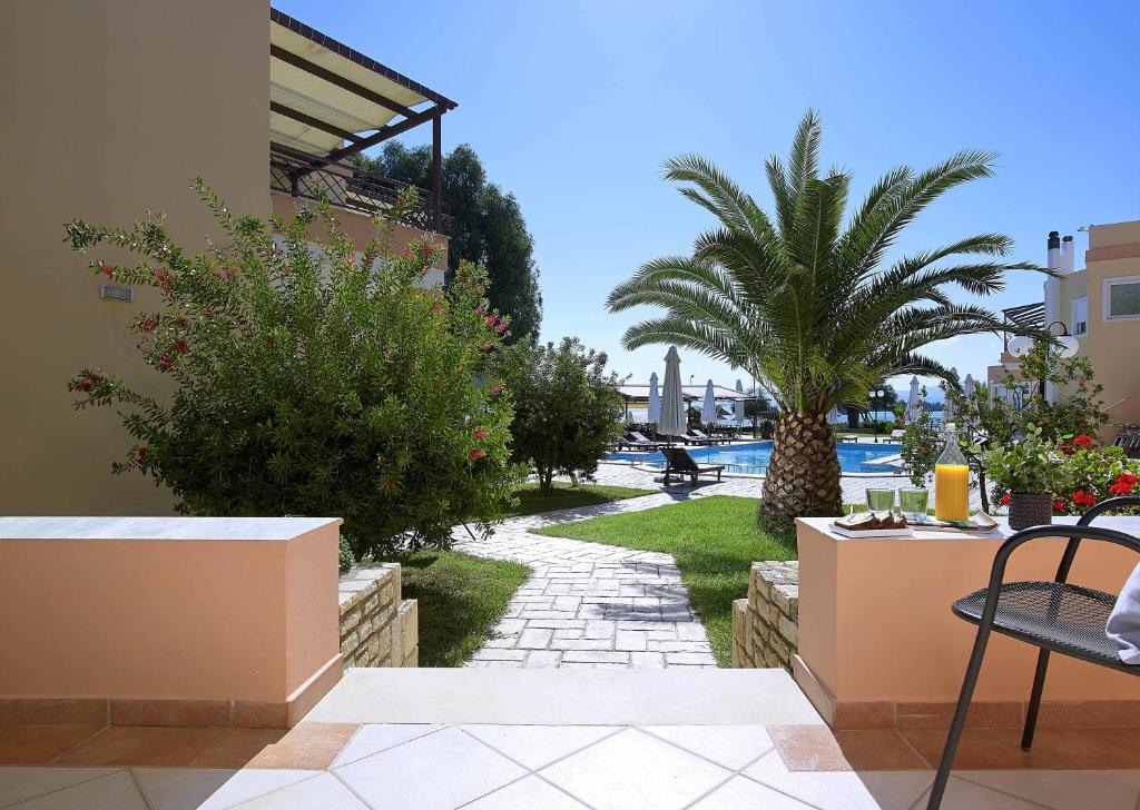 Suite Sea View Pool View