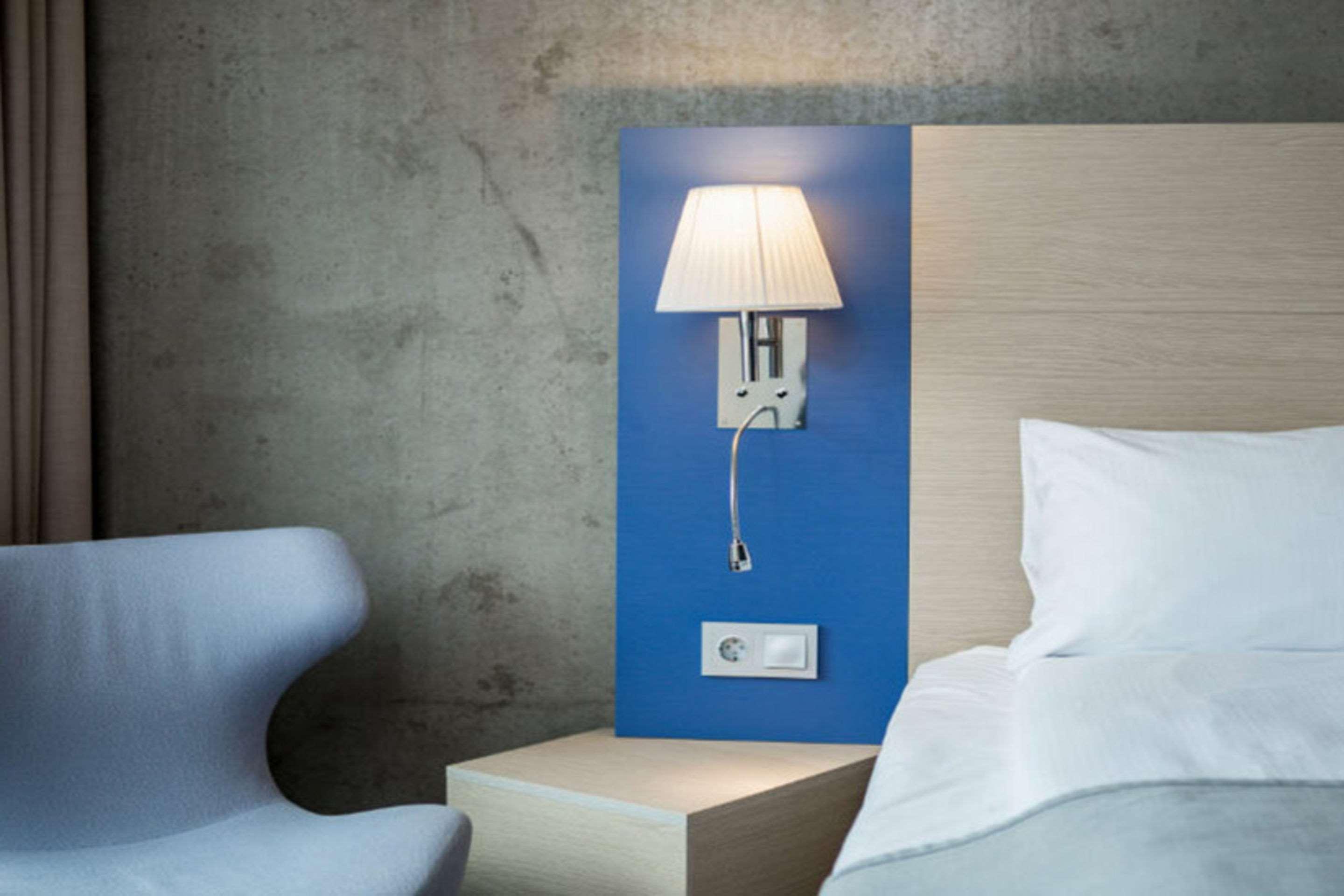 Double or Twin Standard