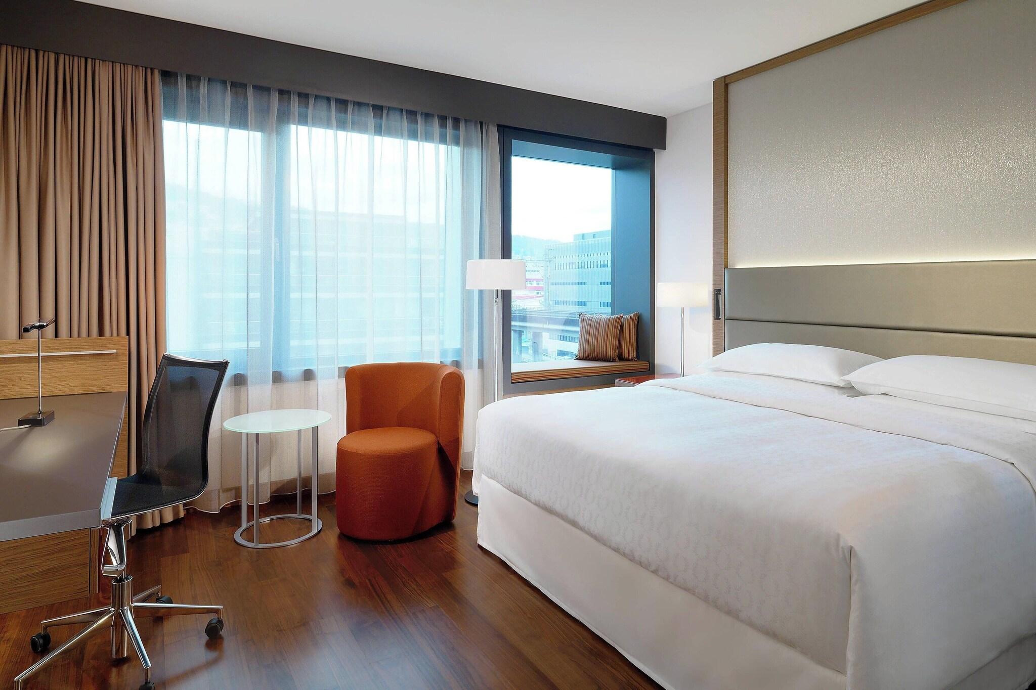 Double King Size Bed